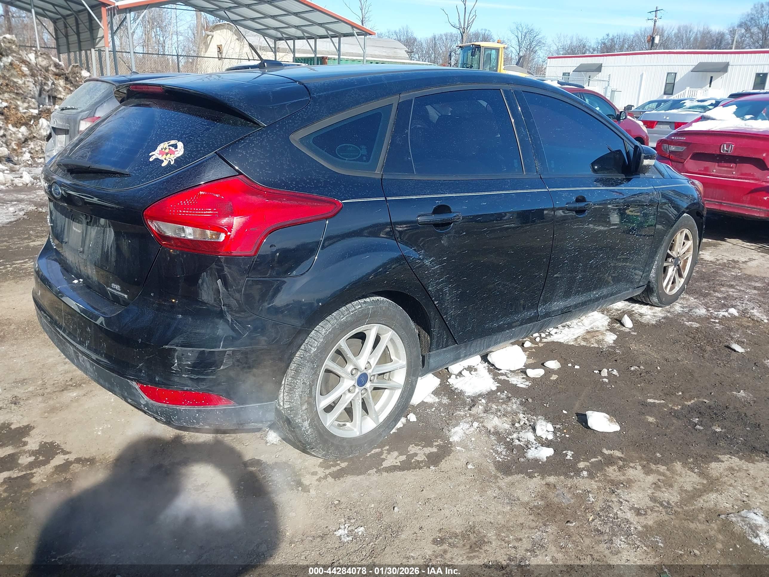 FORD FOCUS image 4