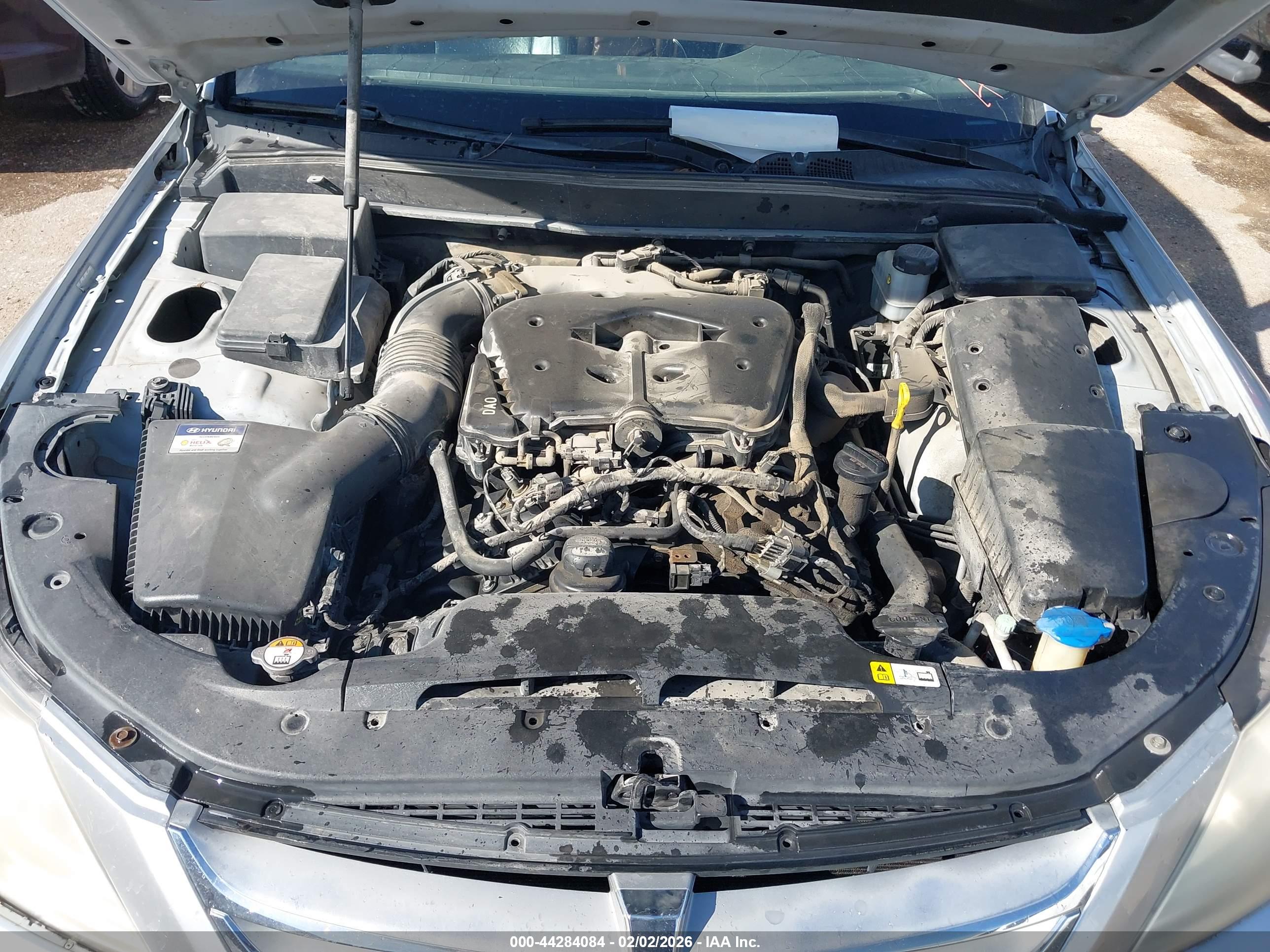 HYUNDAI GENESIS image 10