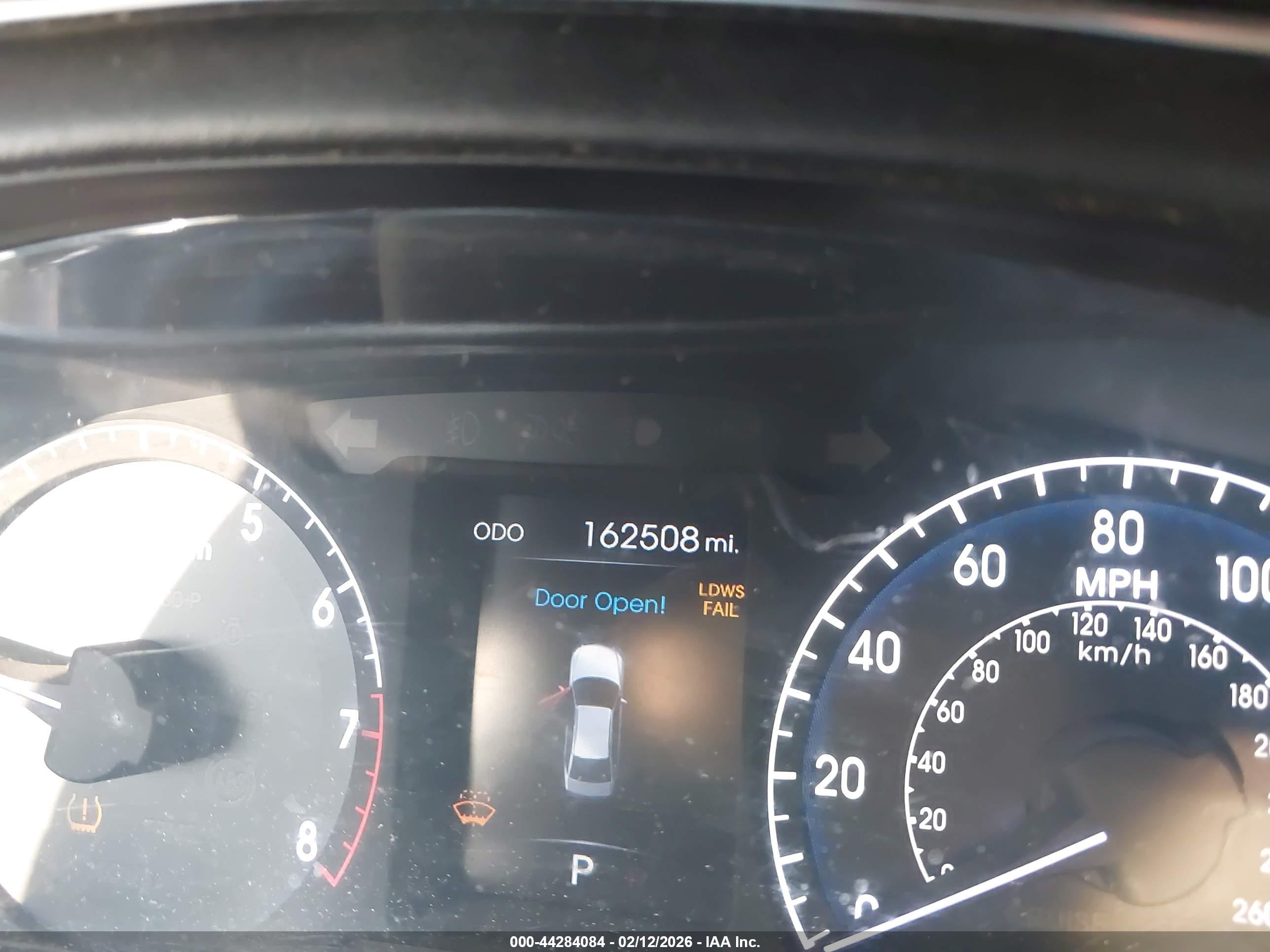 HYUNDAI GENESIS image 7