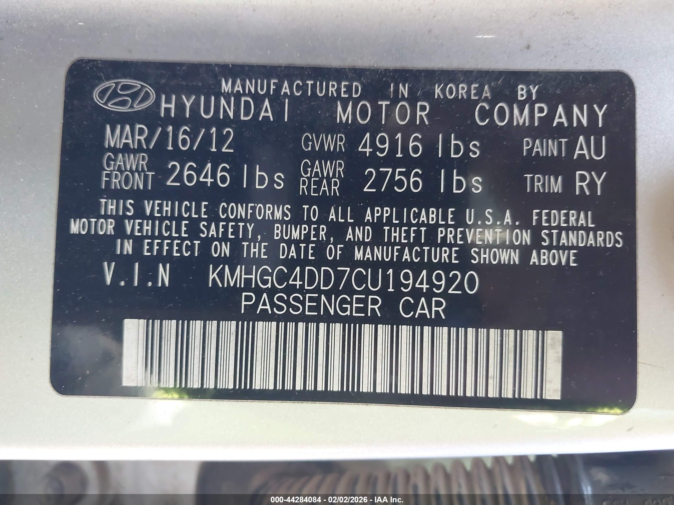 HYUNDAI GENESIS image 9