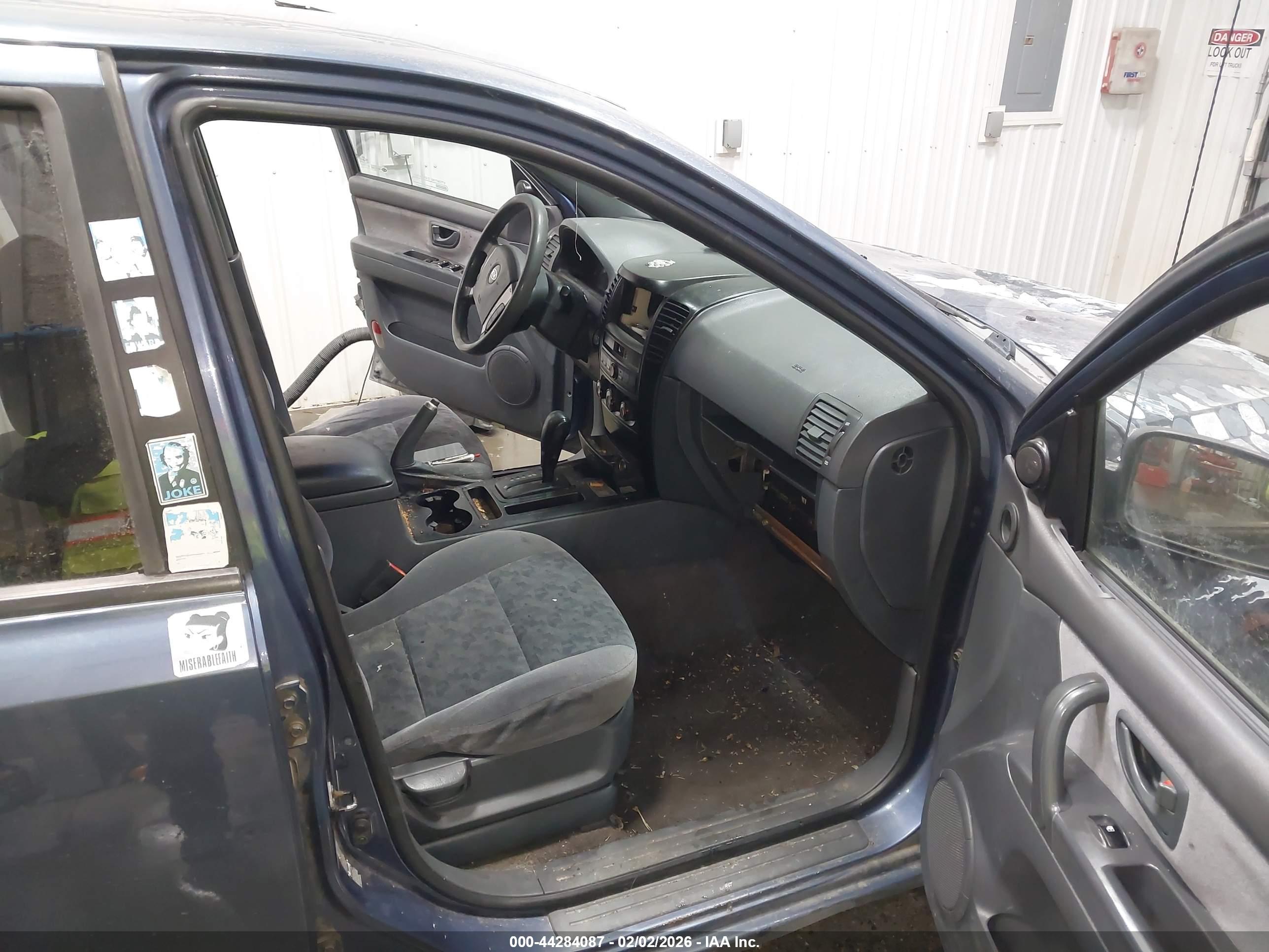 KIA SORENTO image 5