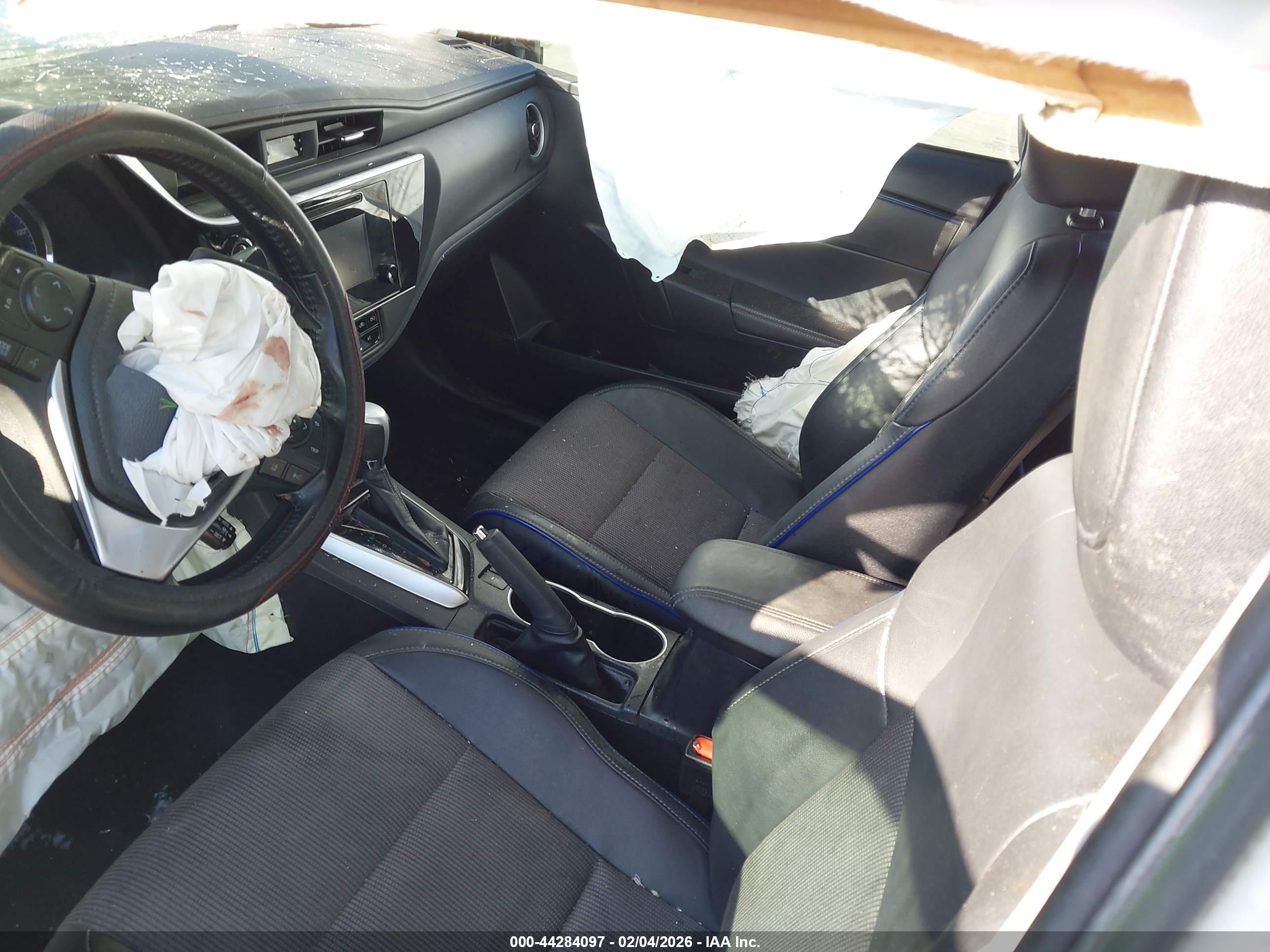 TOYOTA COROLLA image 5