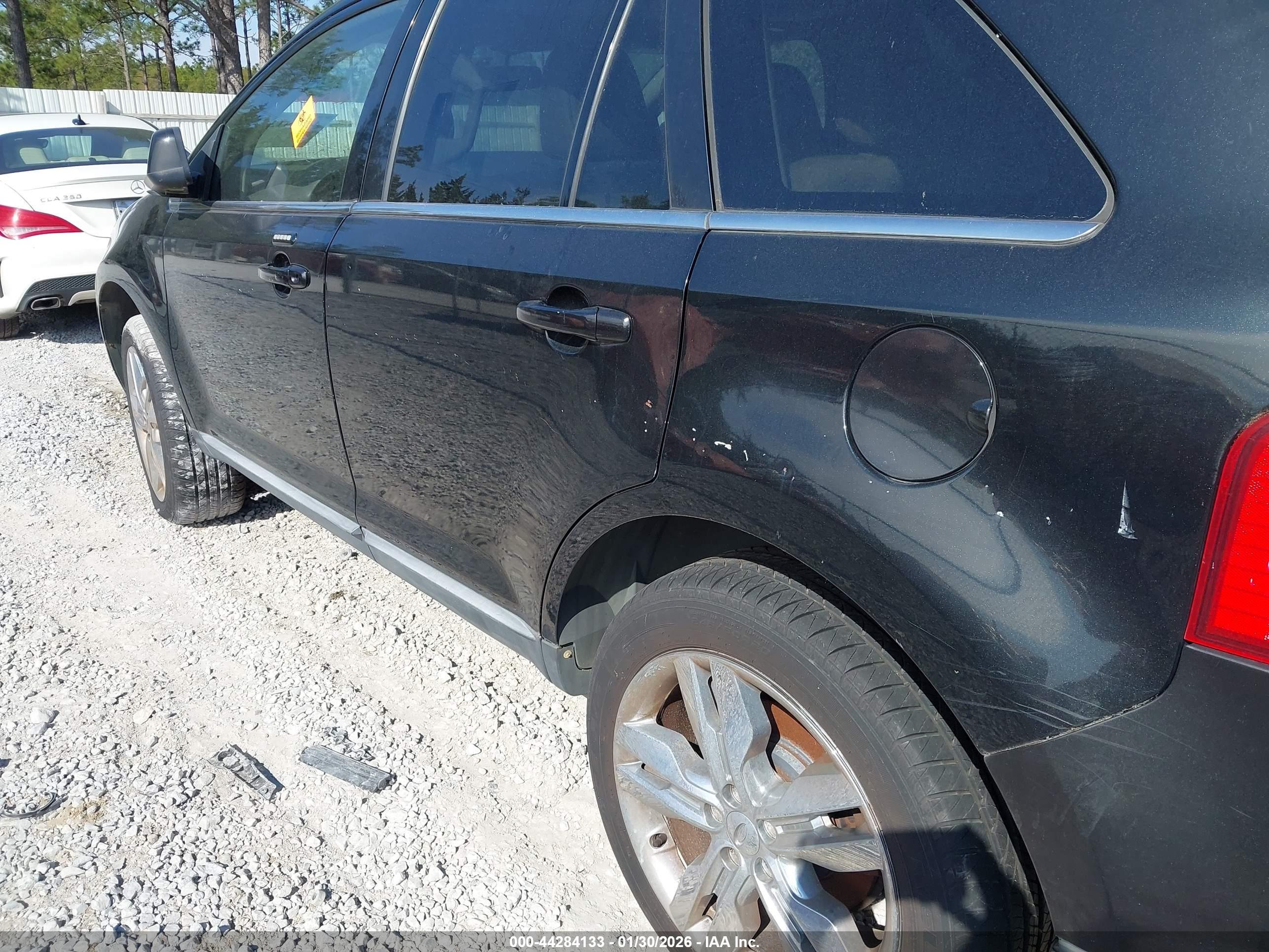 FORD EDGE image 6