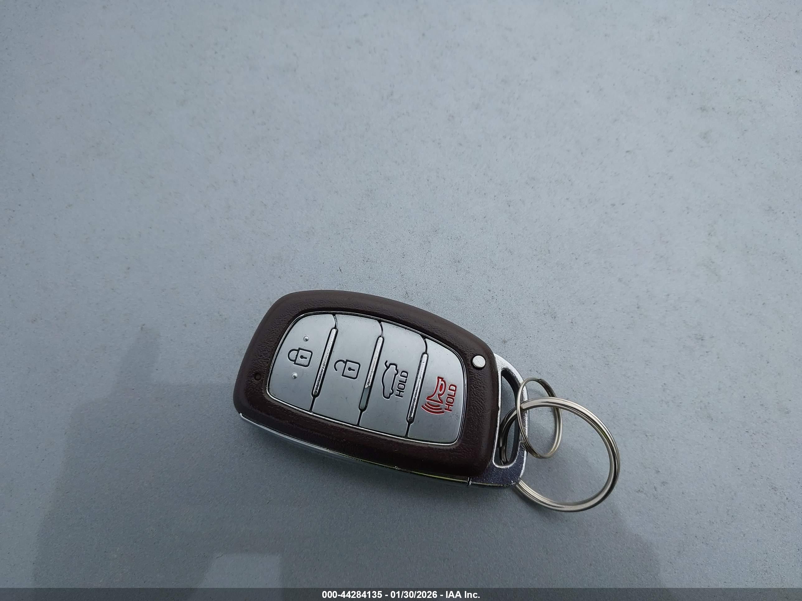 HYUNDAI ELANTRA image 11