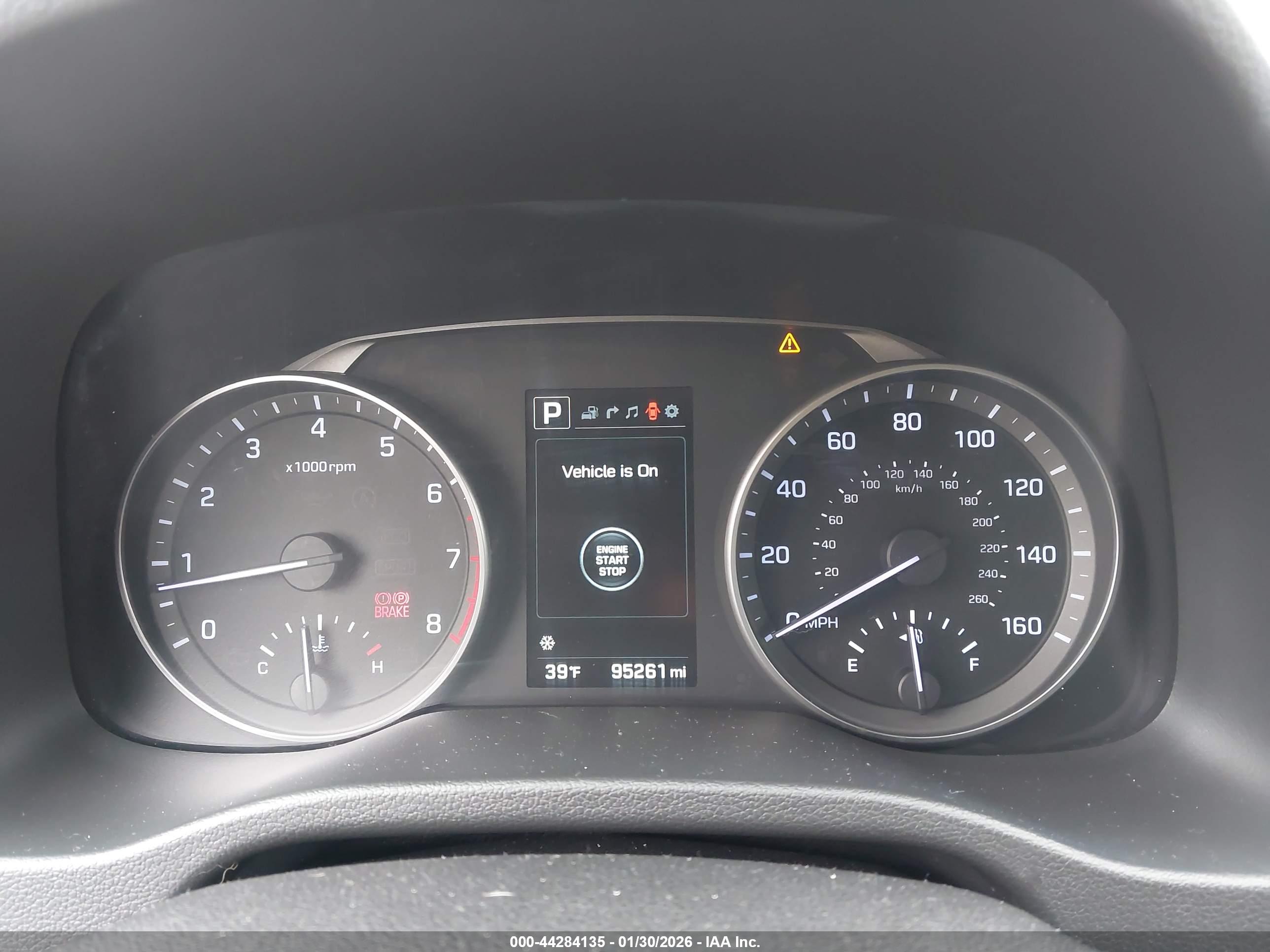 HYUNDAI ELANTRA image 7