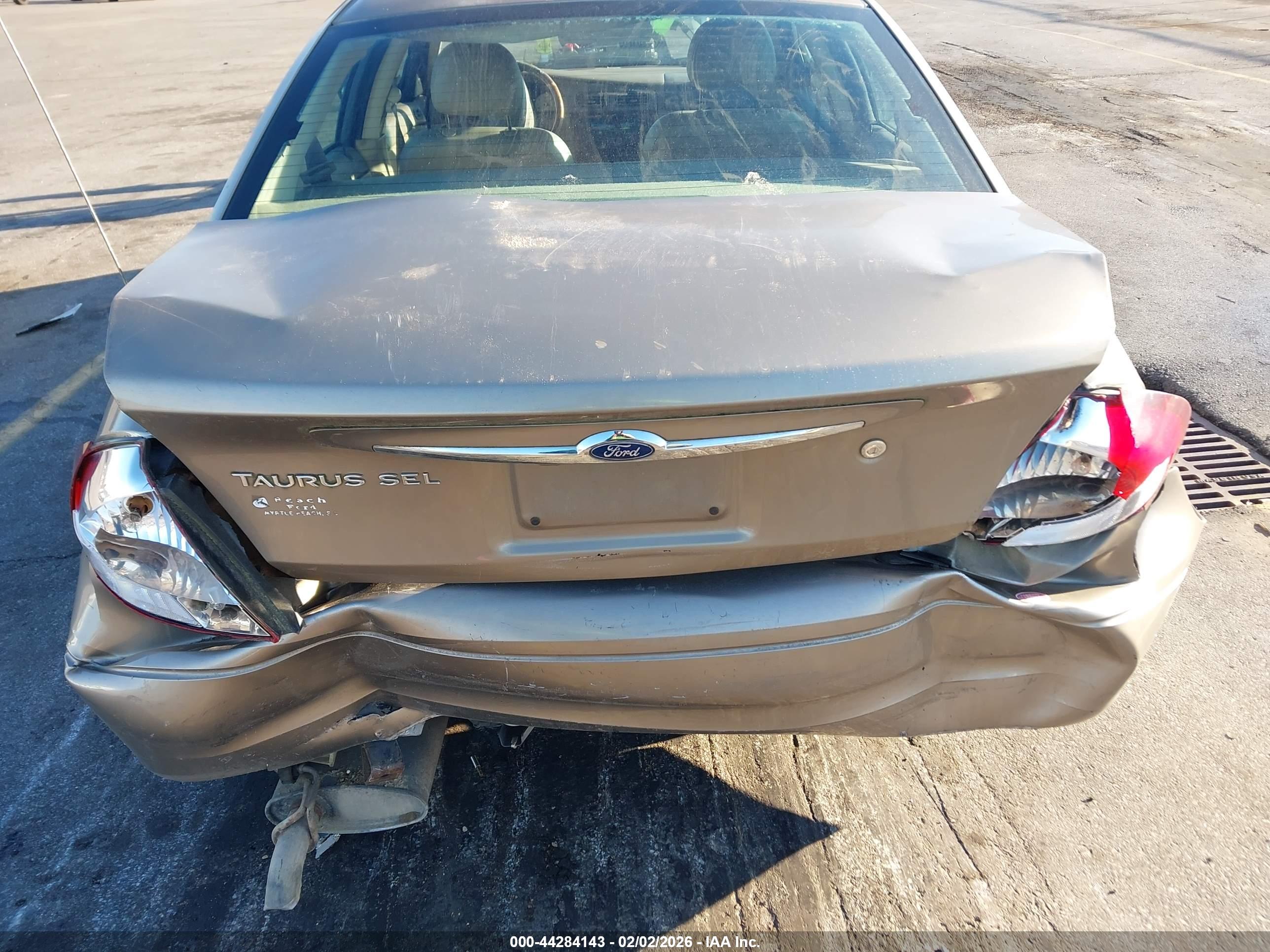 FORD TAURUS image 6