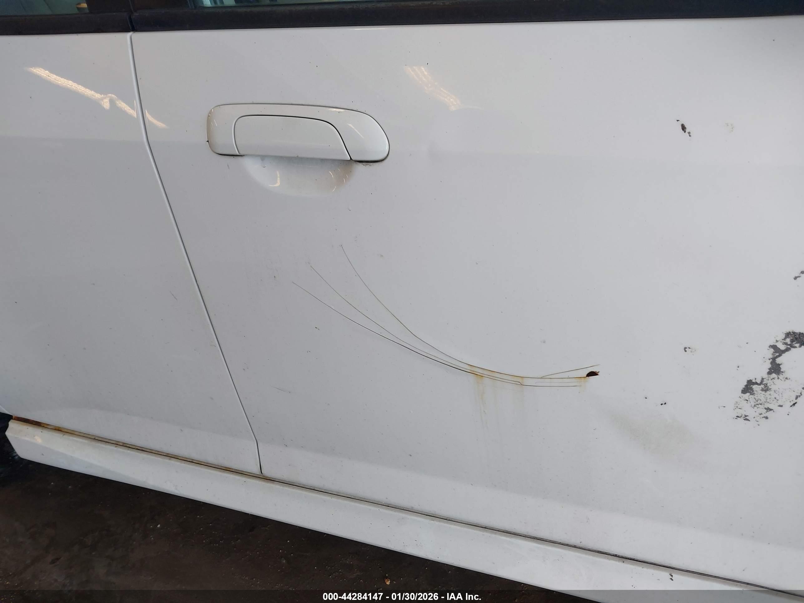 HONDA FIT image 6