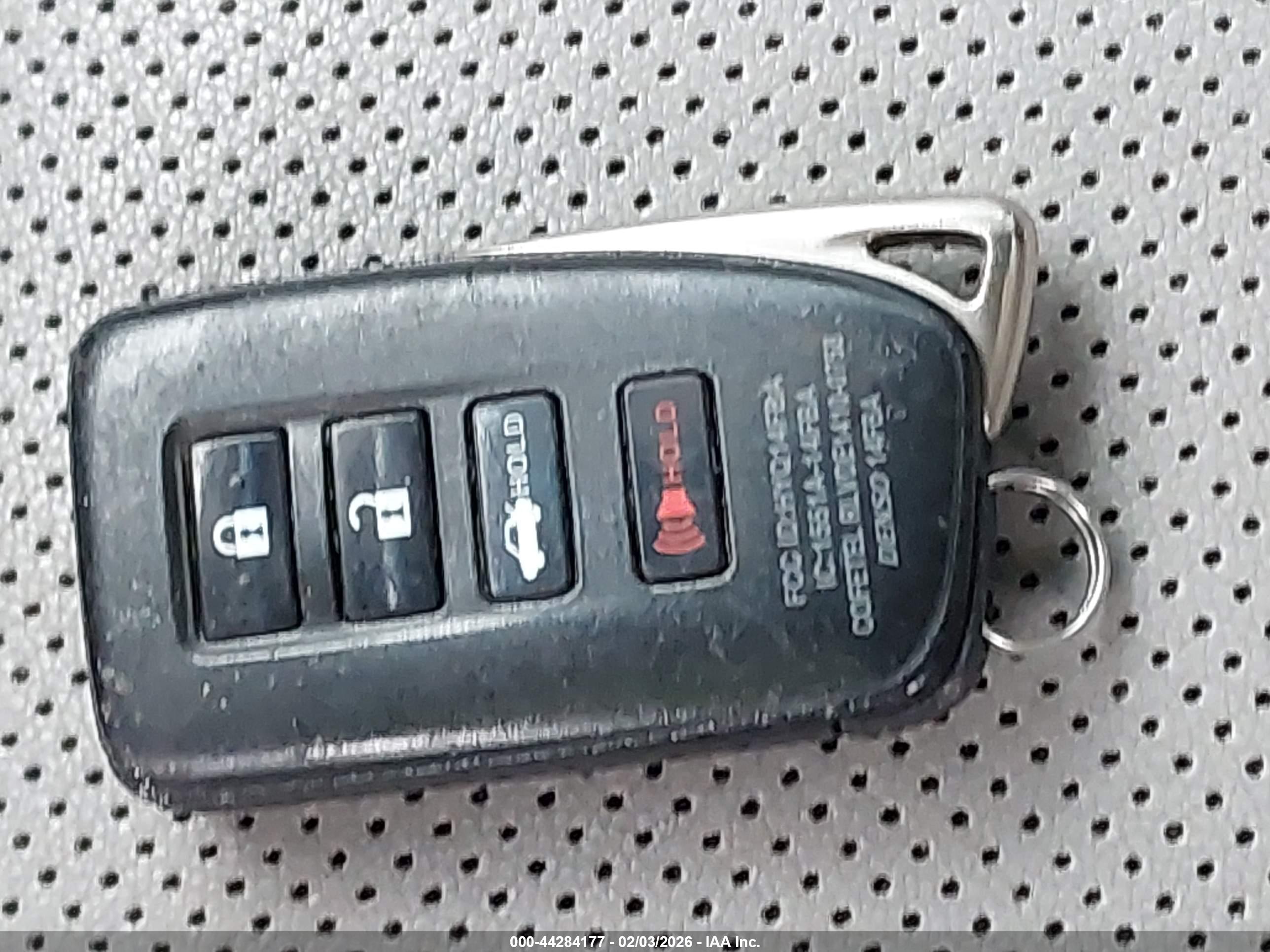 LEXUS ES image 11