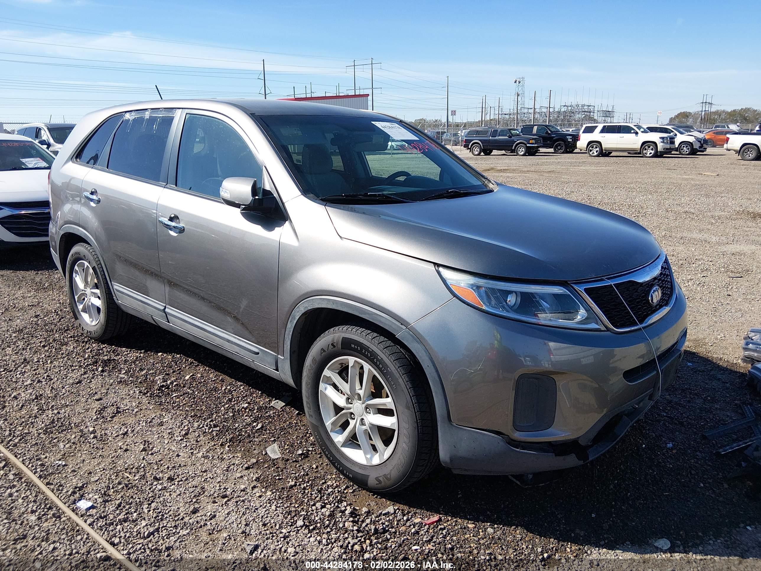 KIA SORENTO image 6