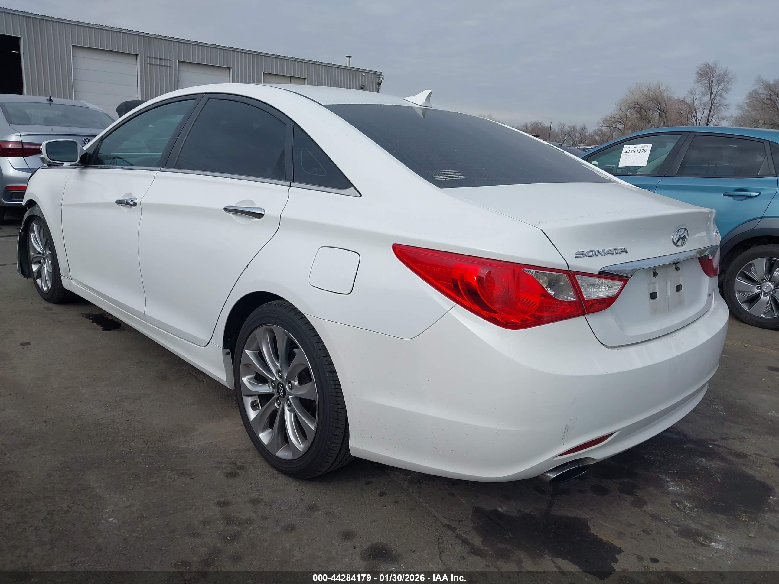 HYUNDAI SONATA image 3