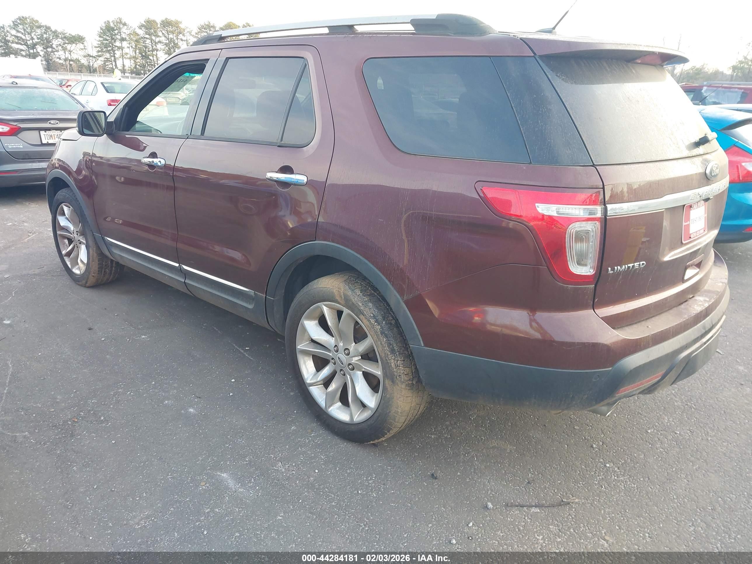 FORD EXPLORER image 3