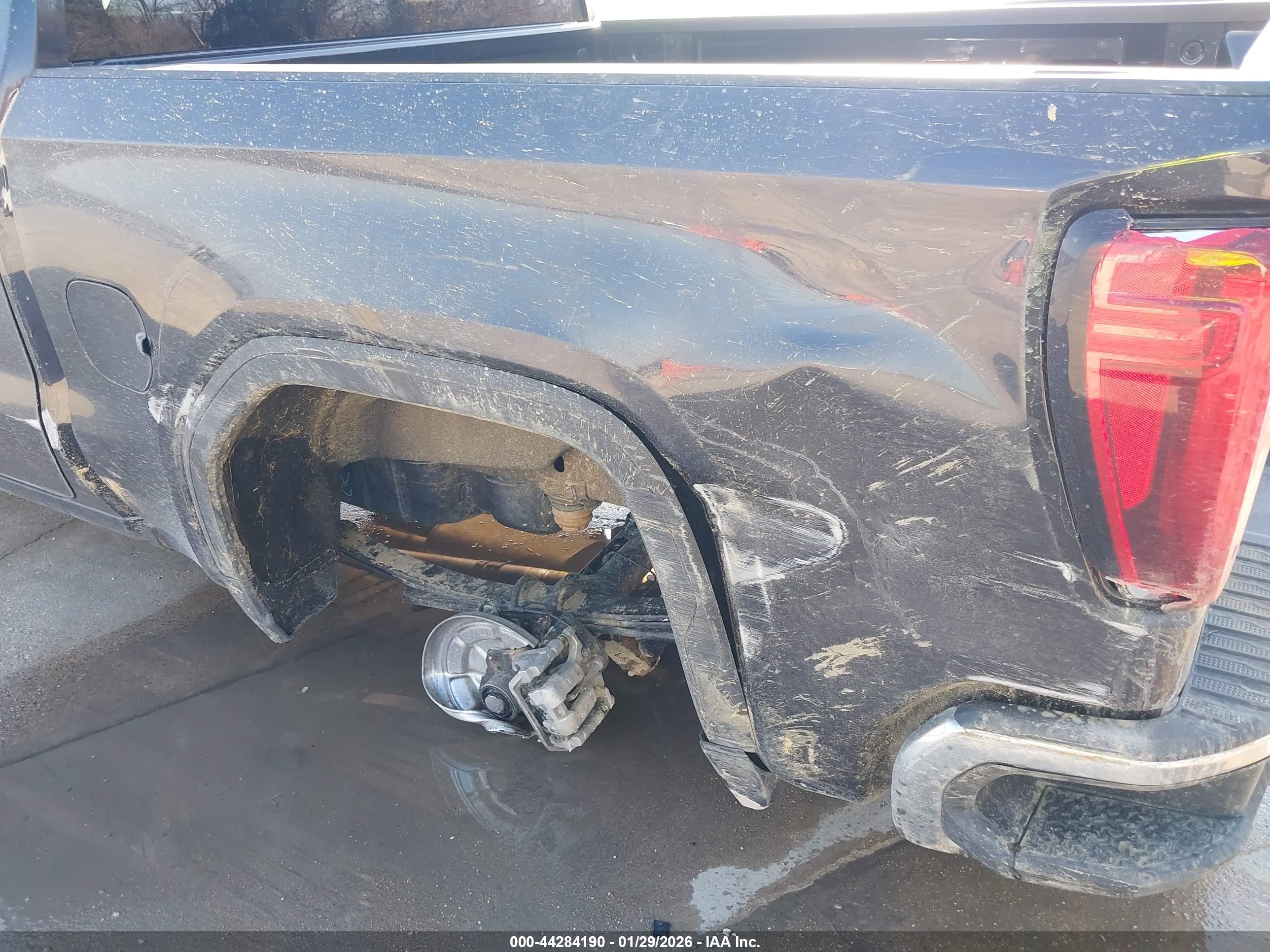 GMC SIERRA image 6