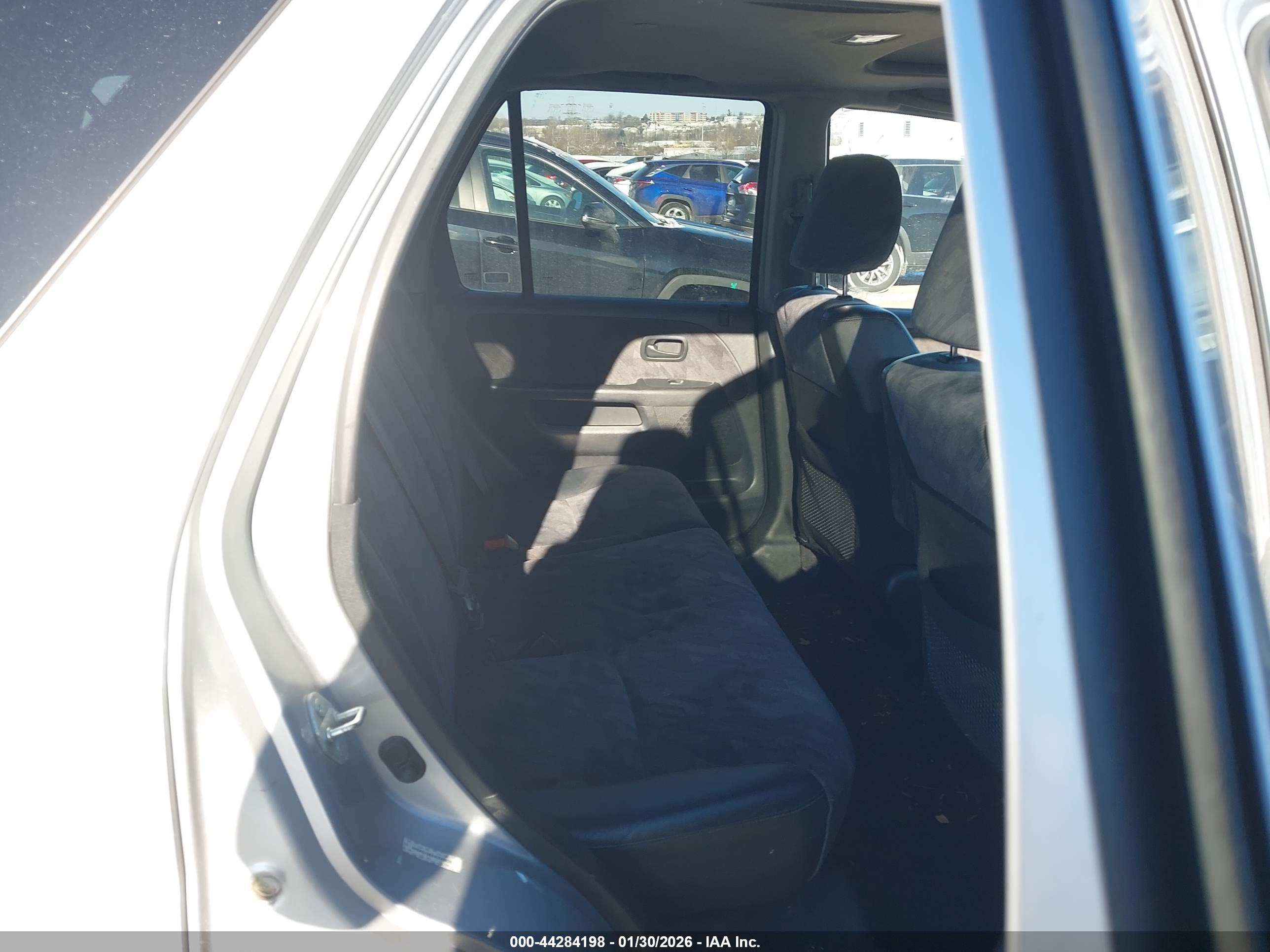 HONDA CR-V image 8