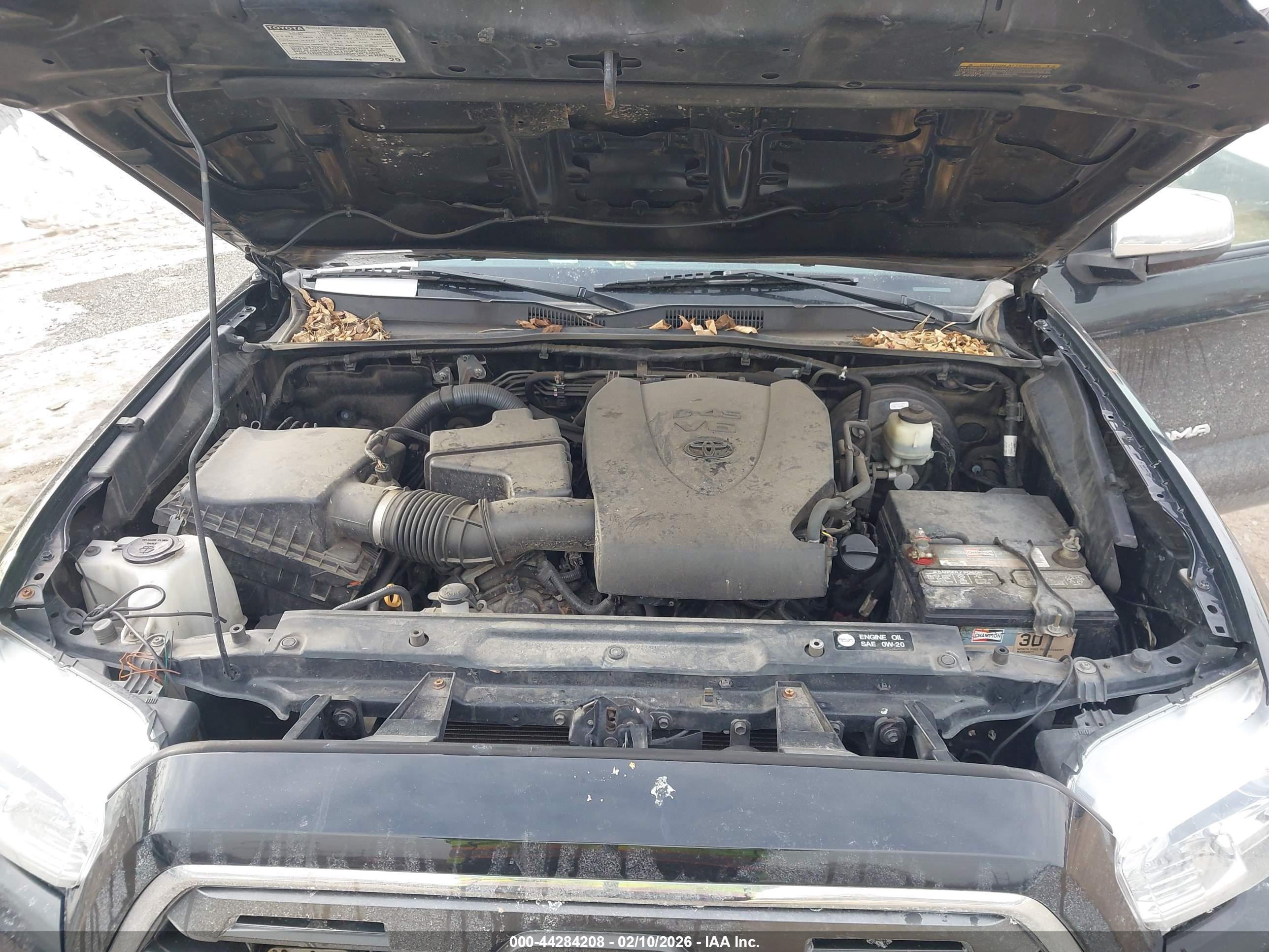 TOYOTA TACOMA image 10