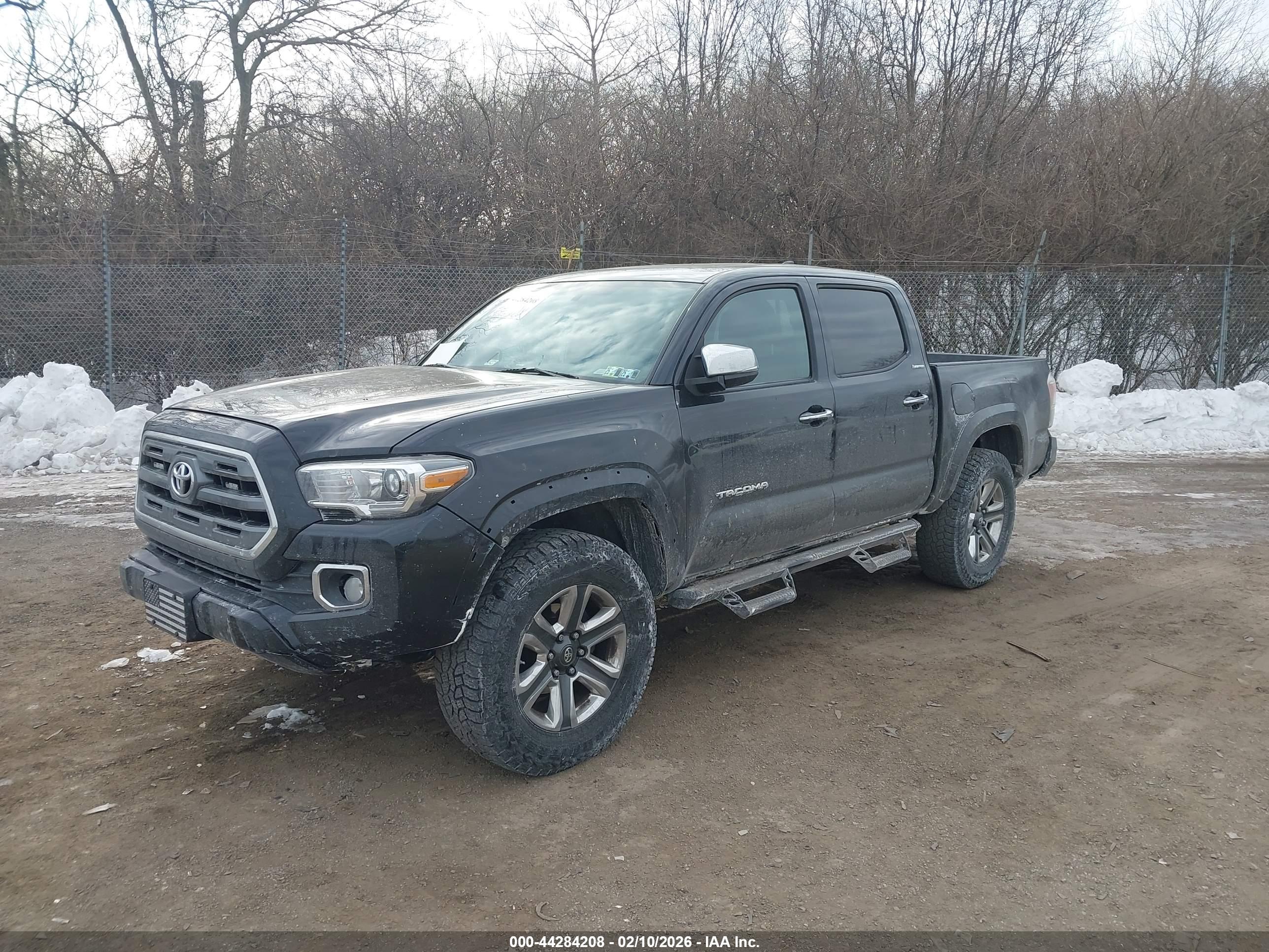TOYOTA TACOMA image 6