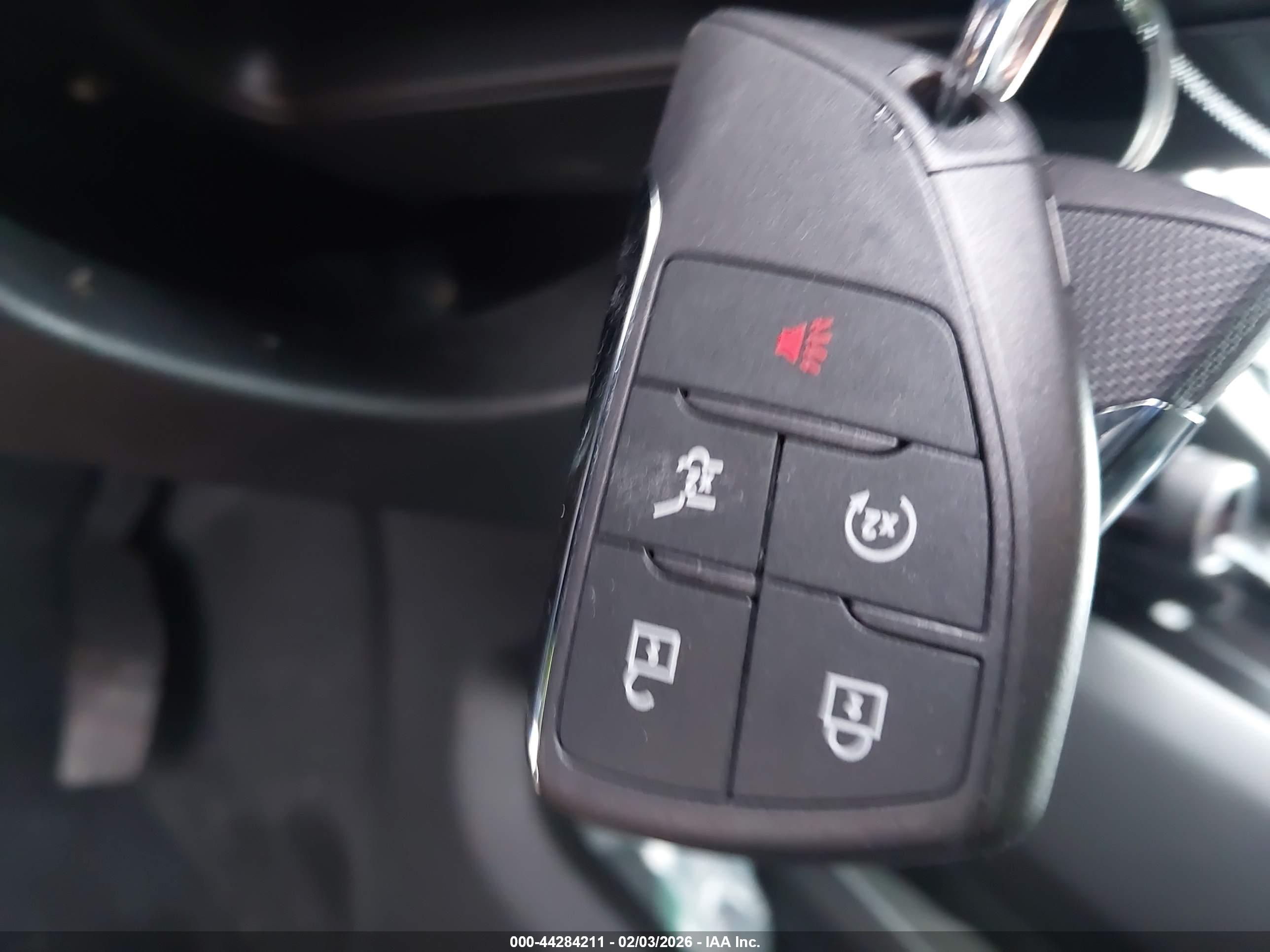 CHEVROLET EQUINOX image 11