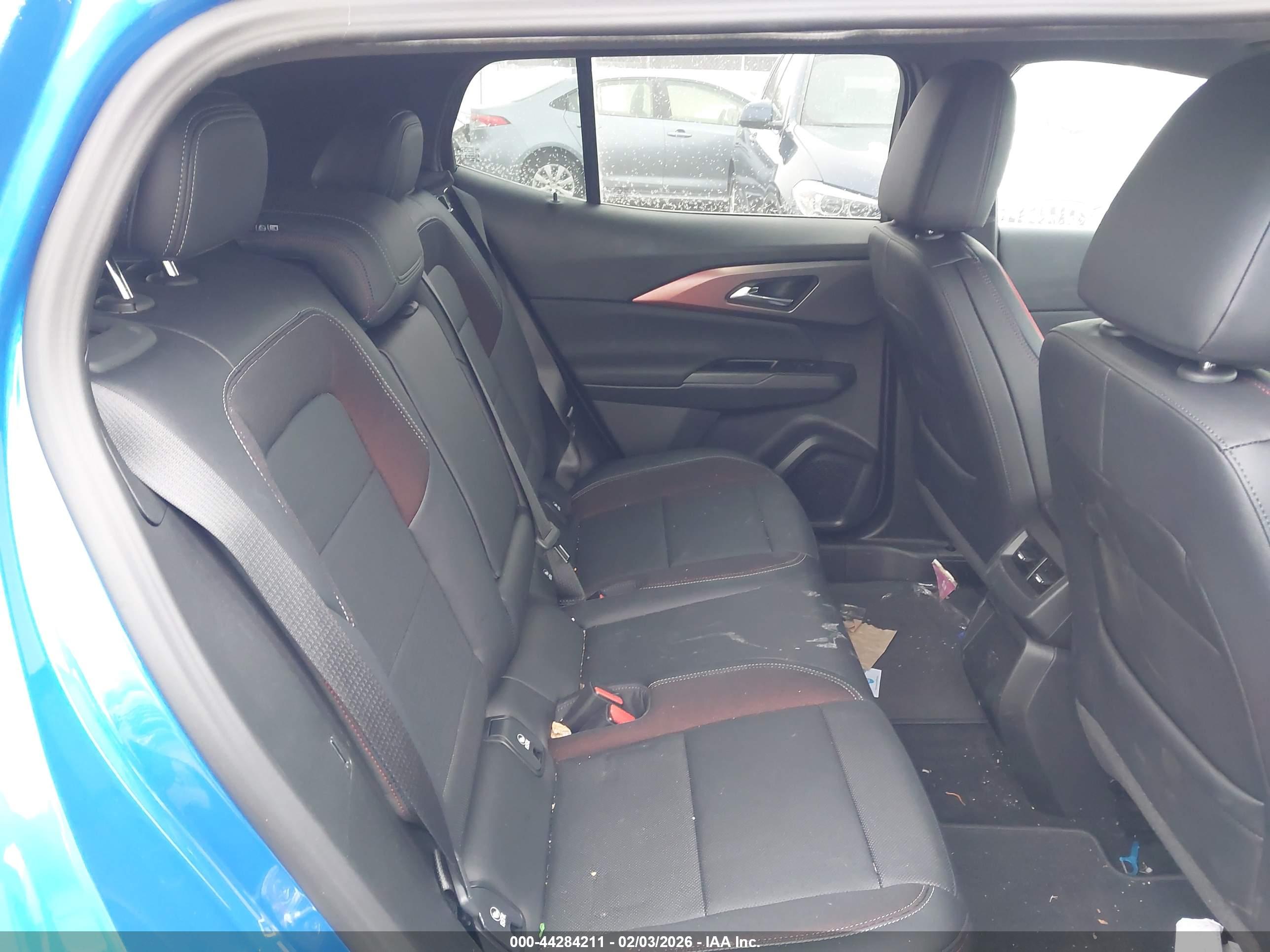 CHEVROLET EQUINOX image 8