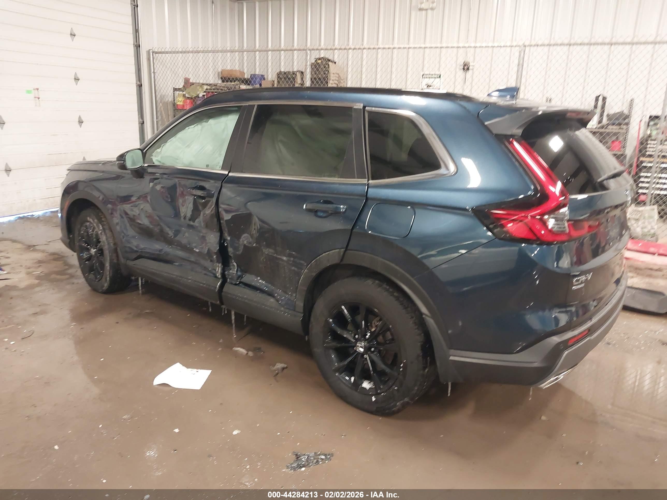 HONDA CR-V image 3