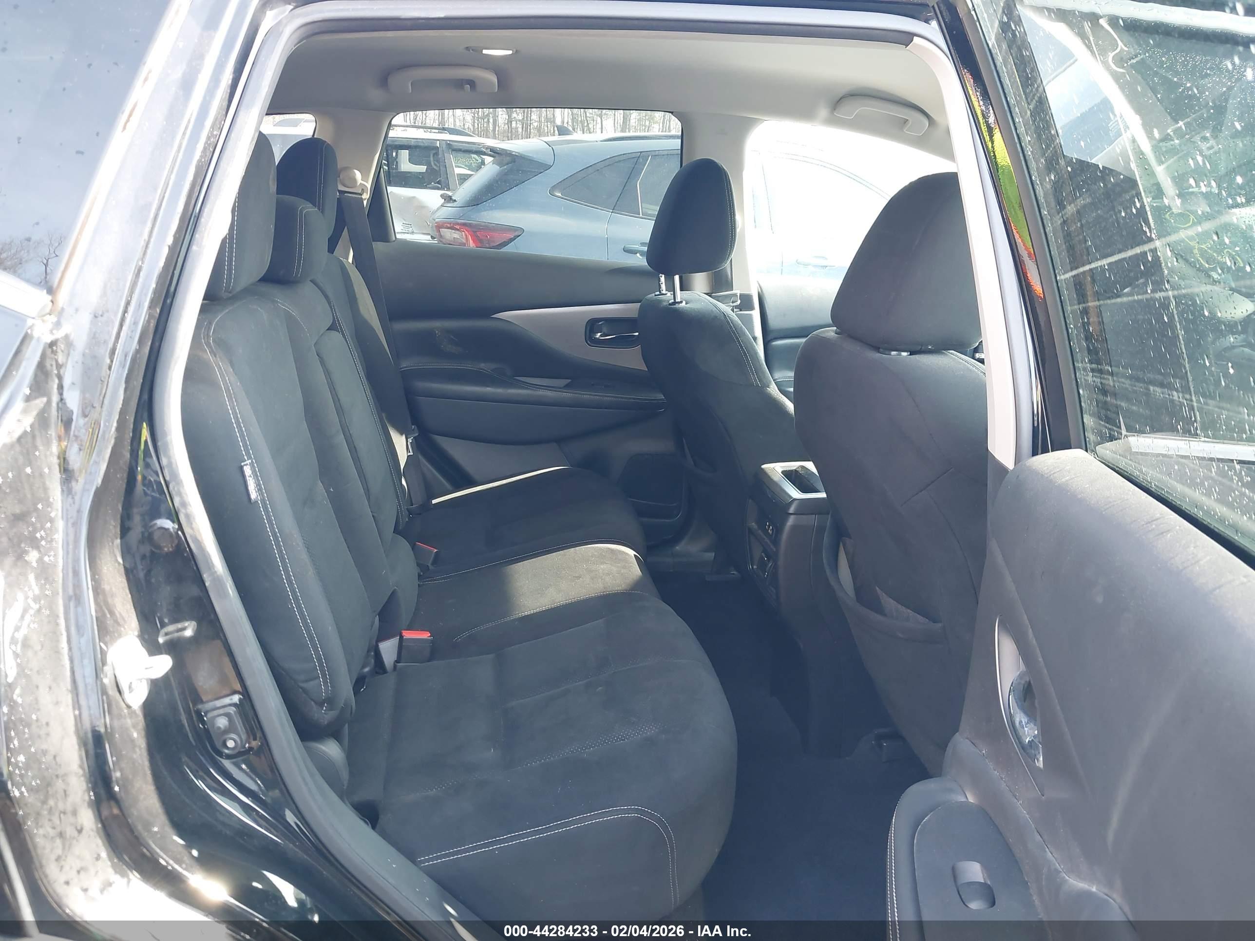 NISSAN MURANO image 8