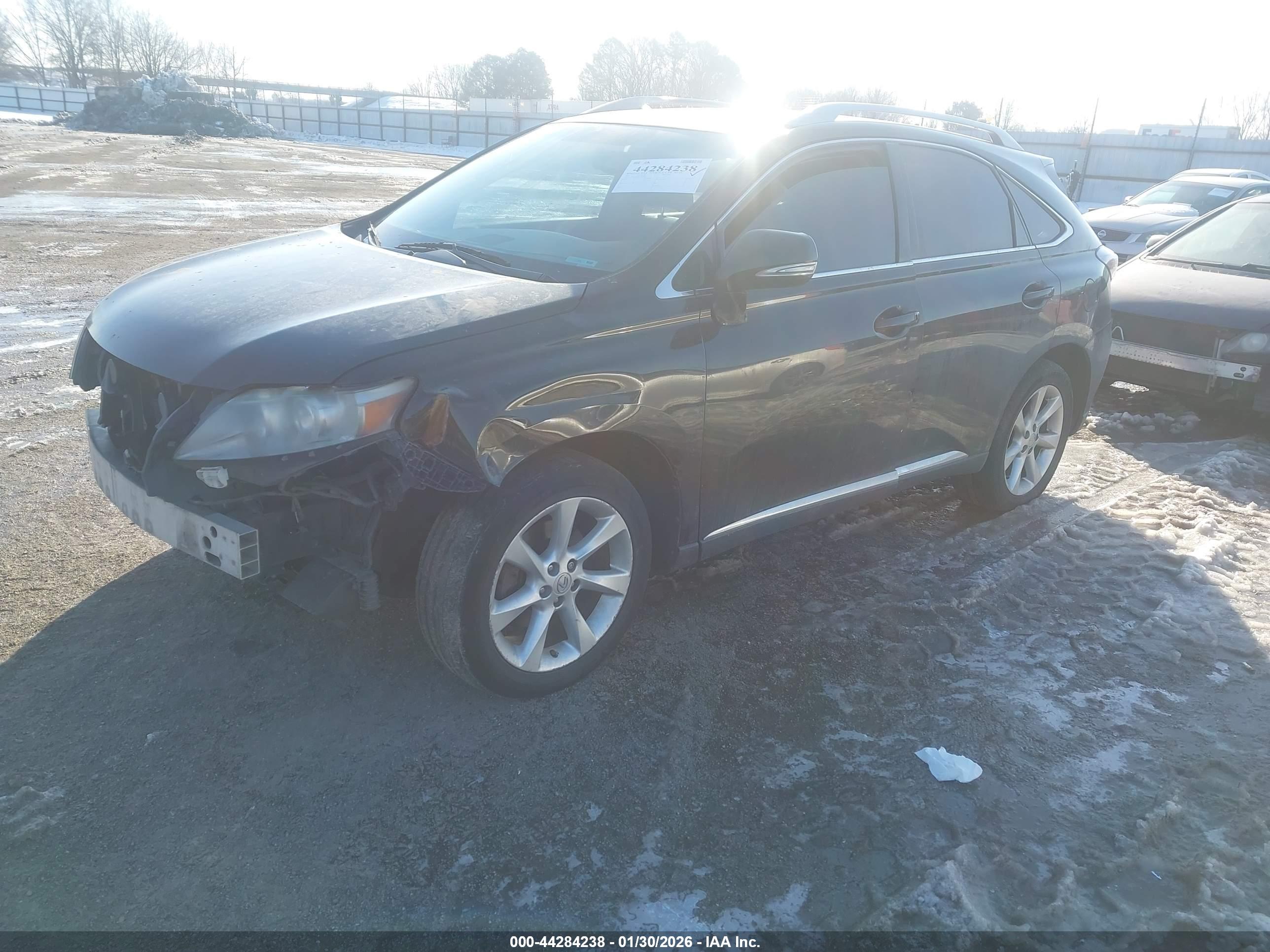 LEXUS RX image 2