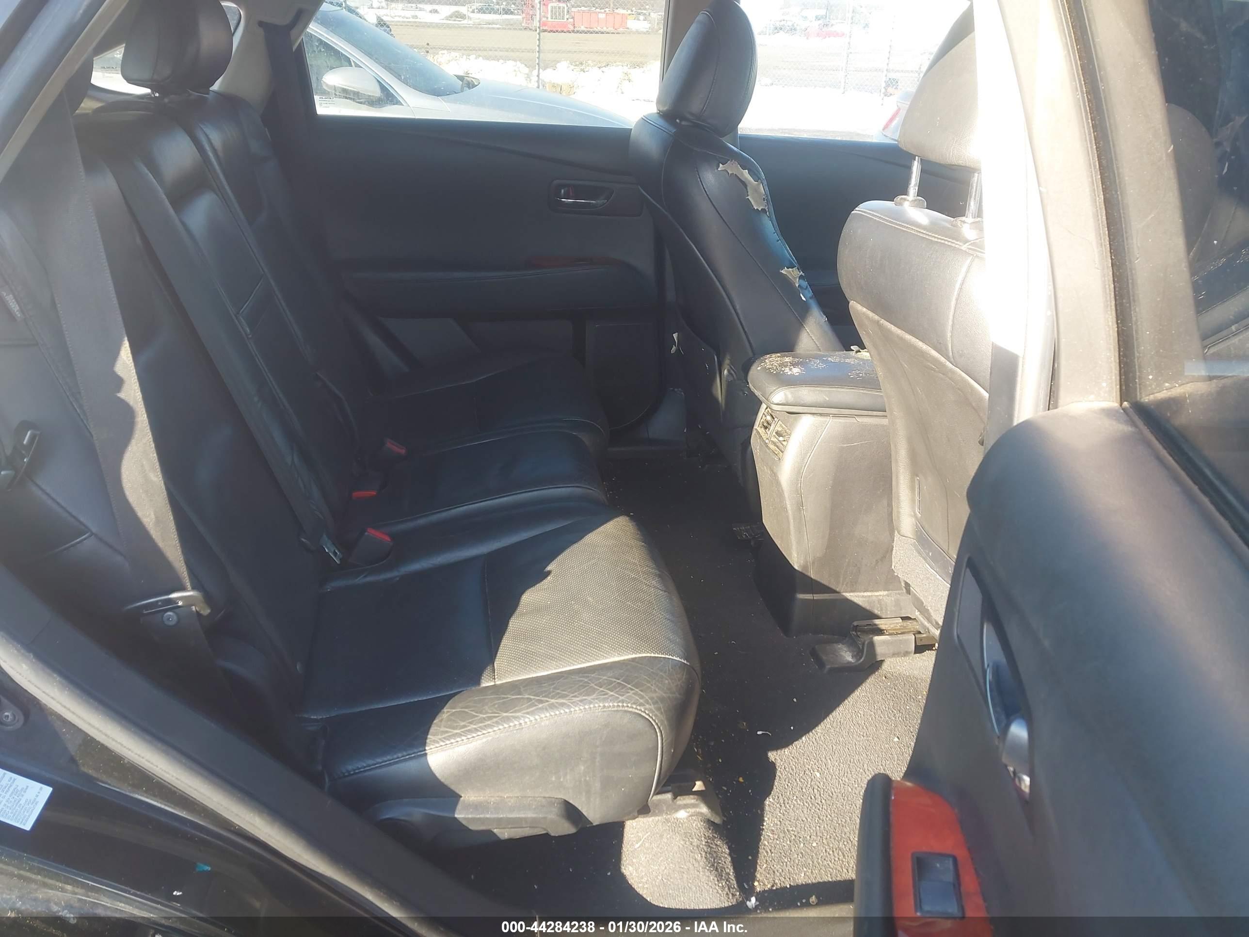 LEXUS RX image 8