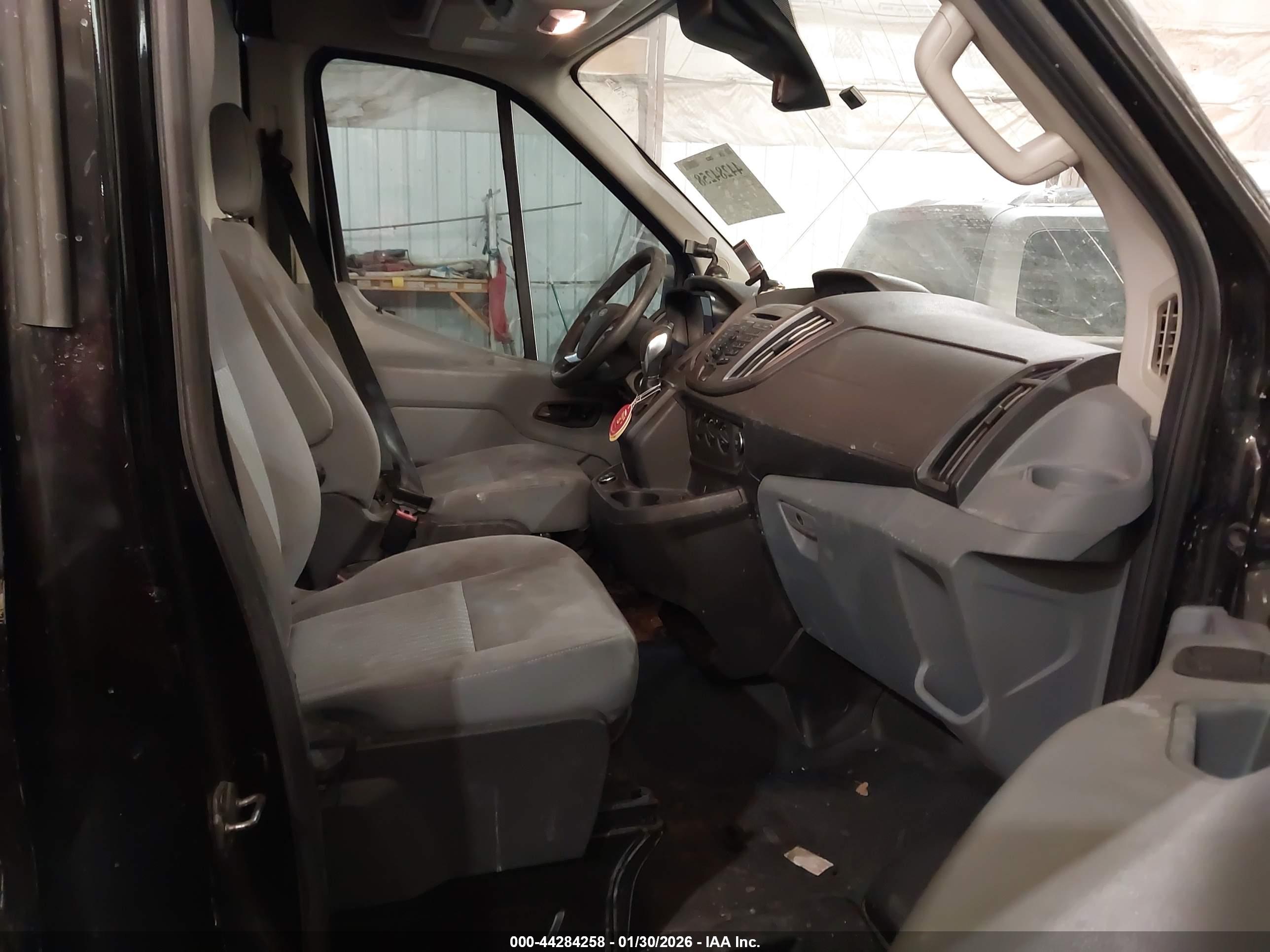 FORD TRANSIT-350 image 5
