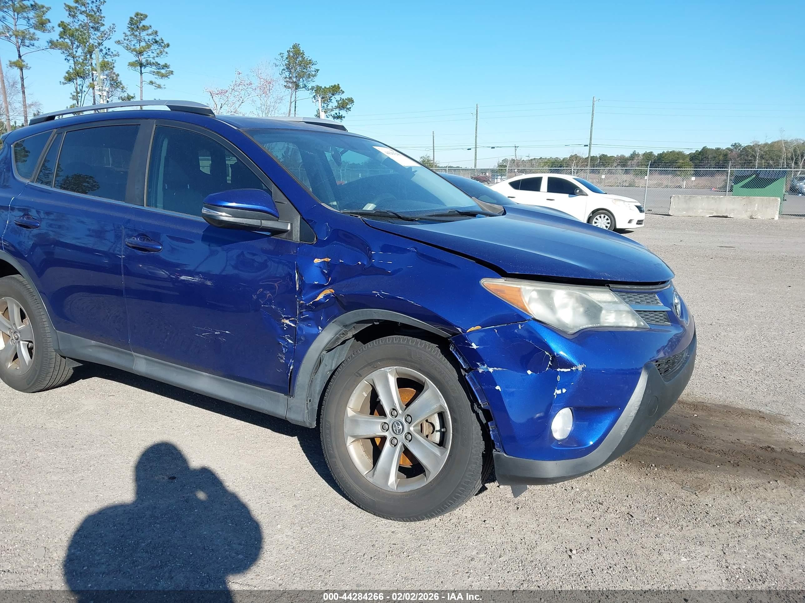 TOYOTA RAV4 image 6