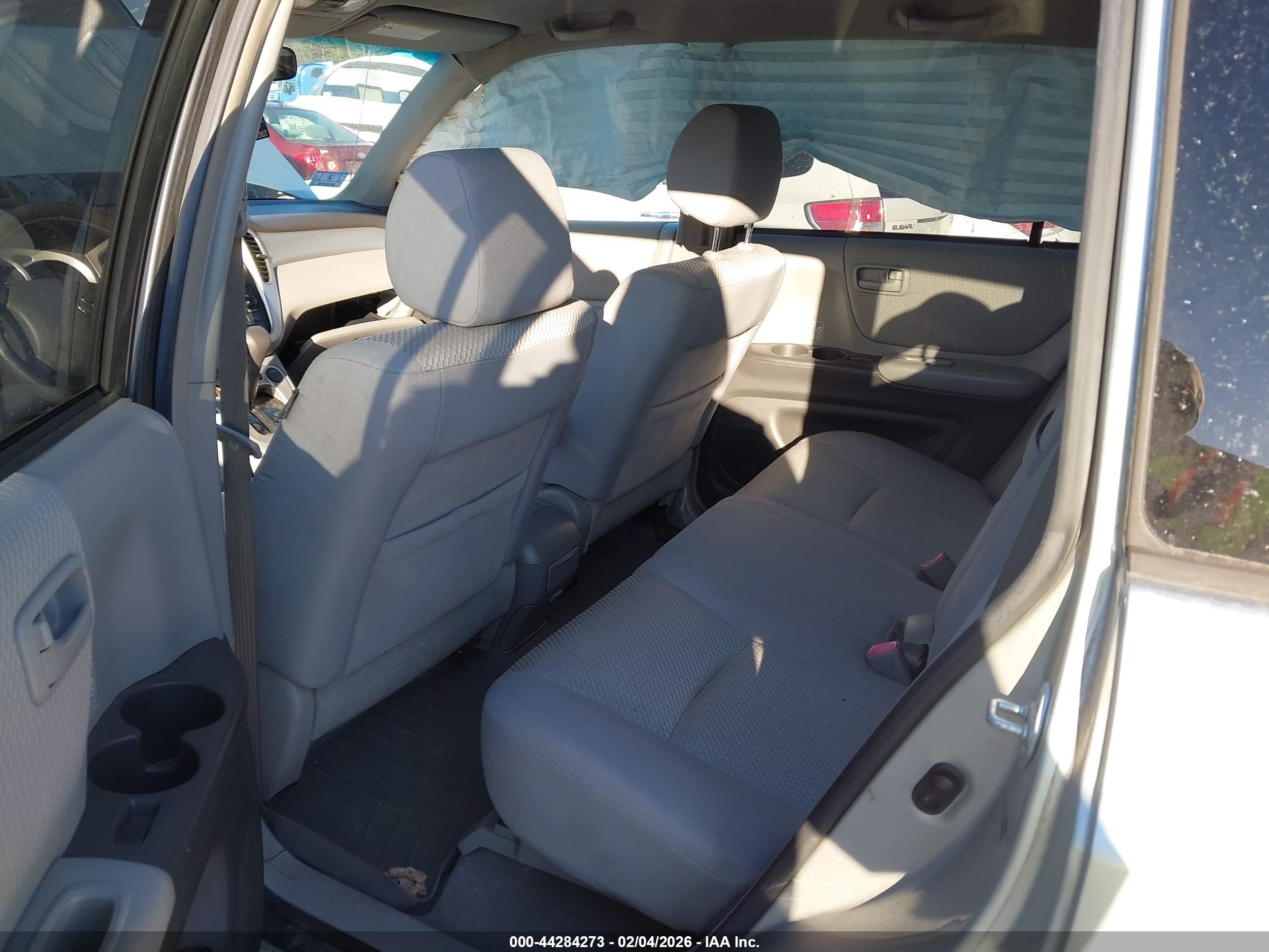 TOYOTA HIGHLANDER image 8