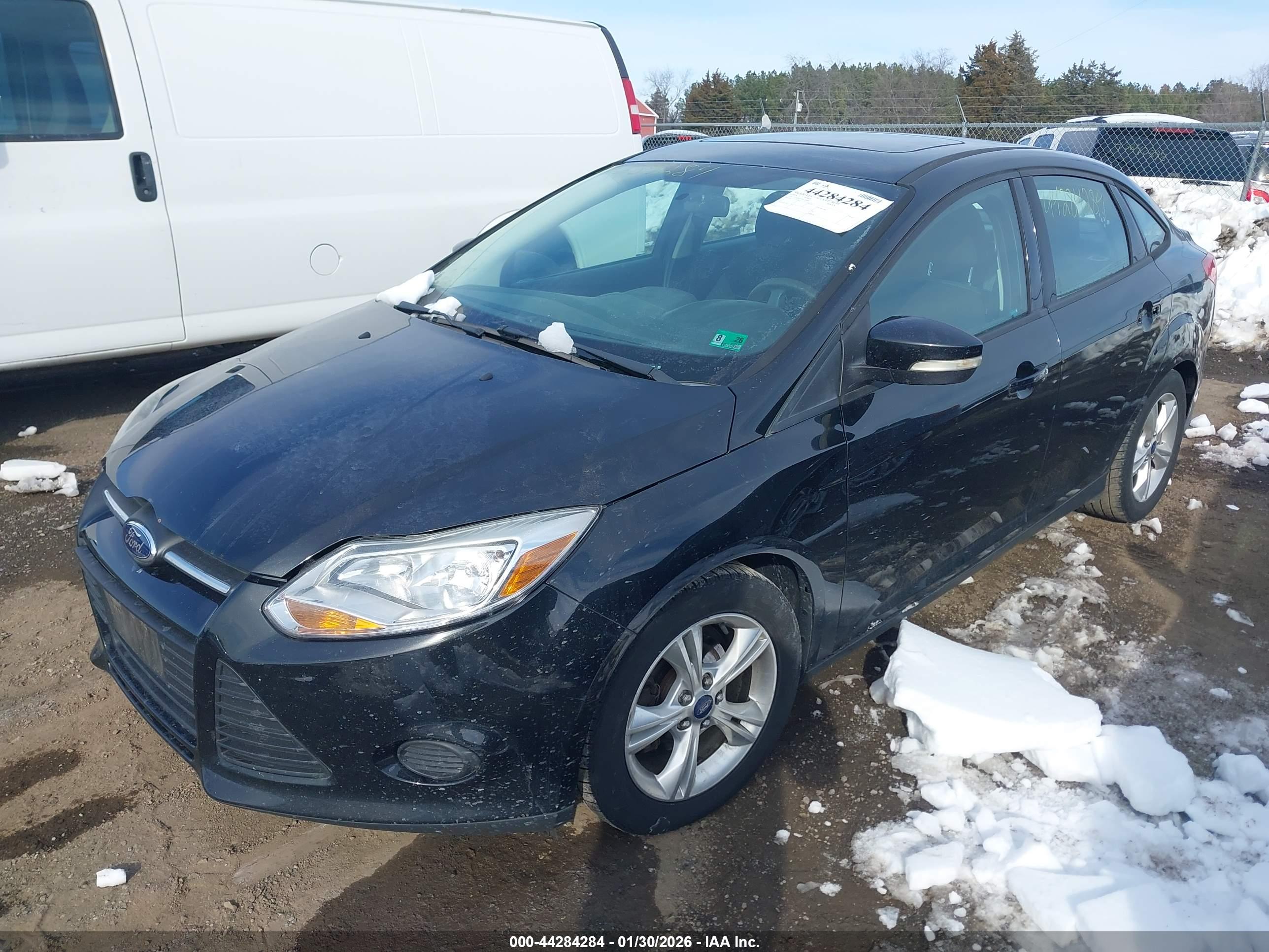FORD FOCUS image 2