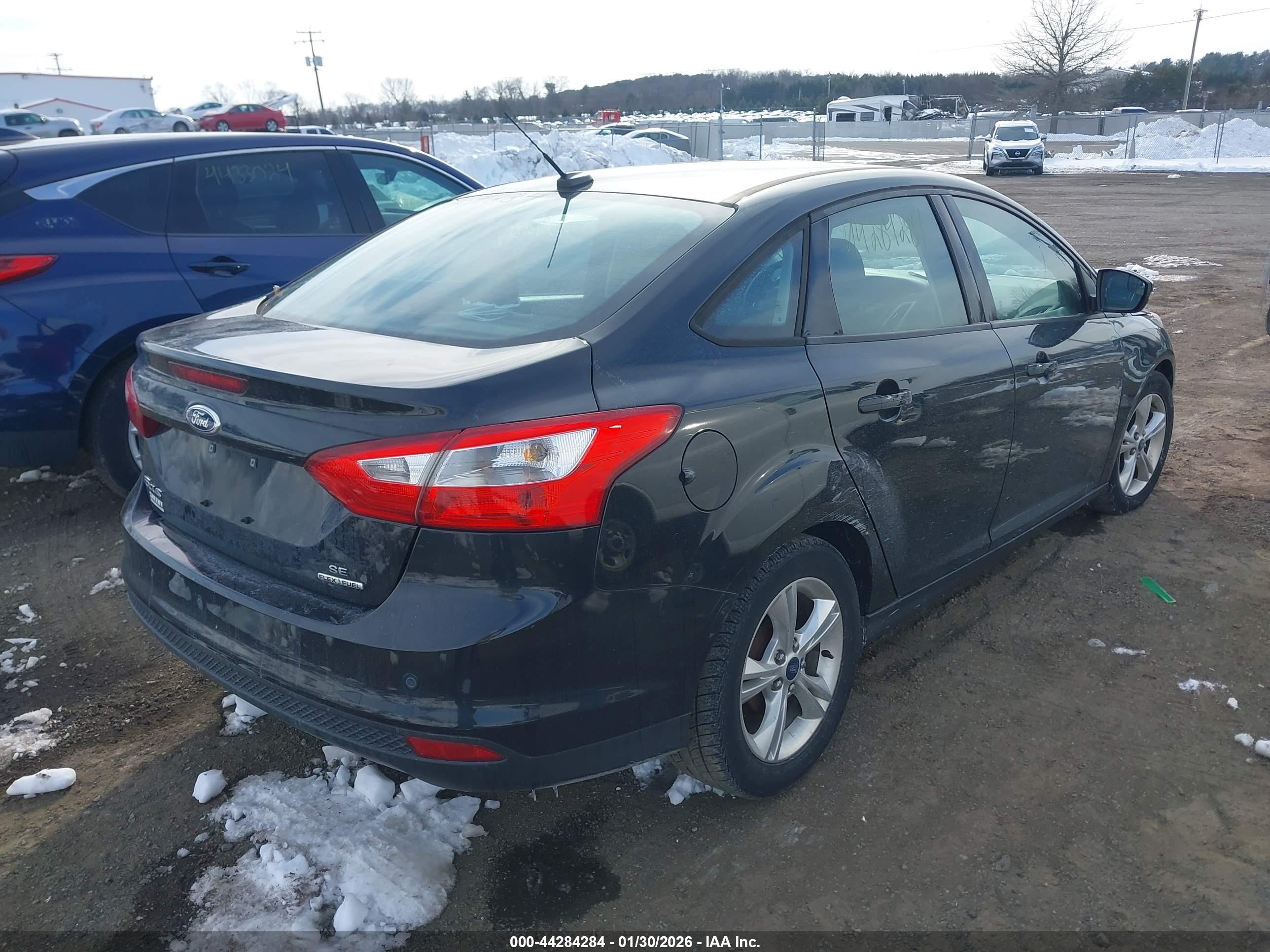 FORD FOCUS image 4