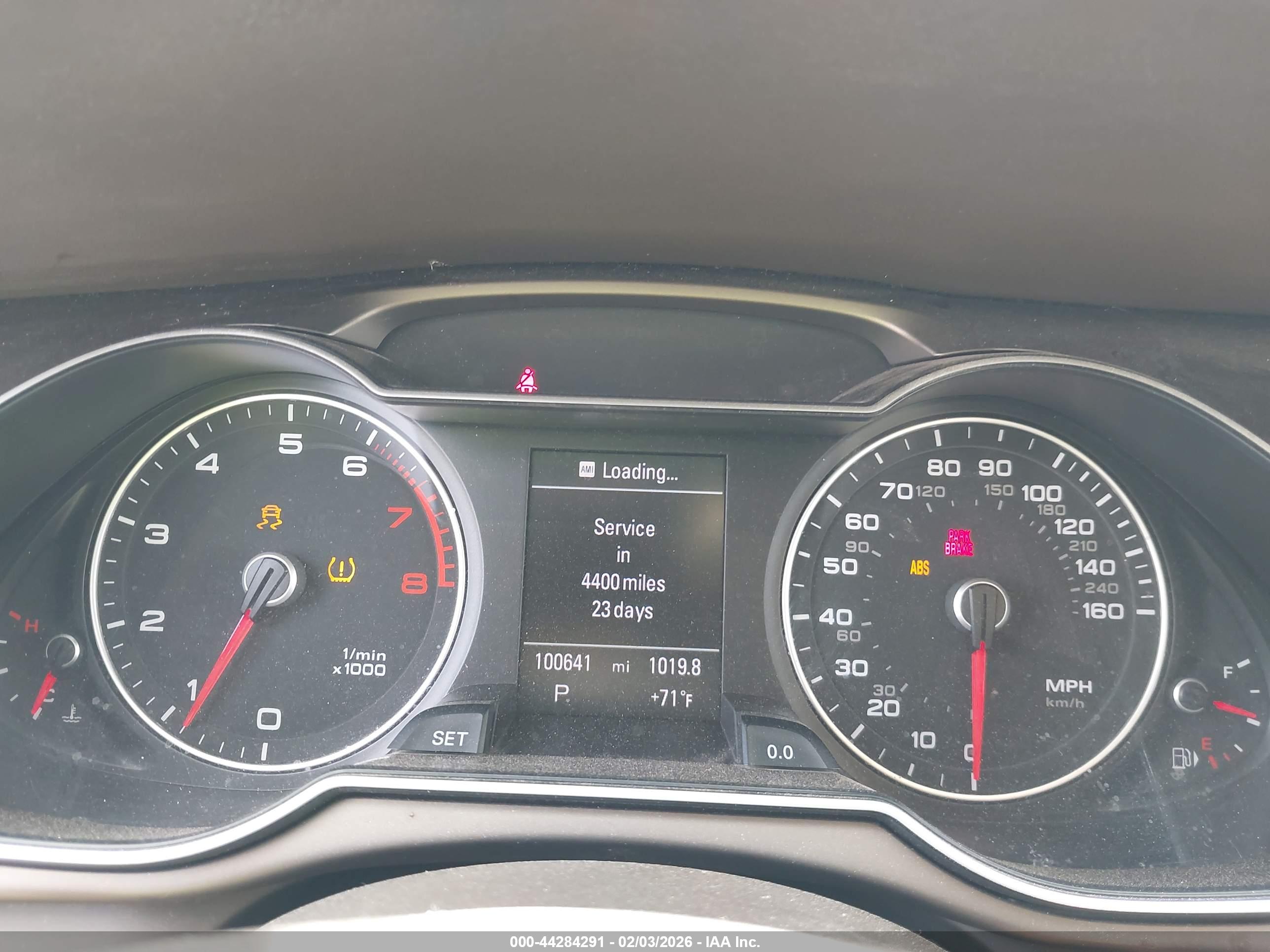 AUDI A4 image 7