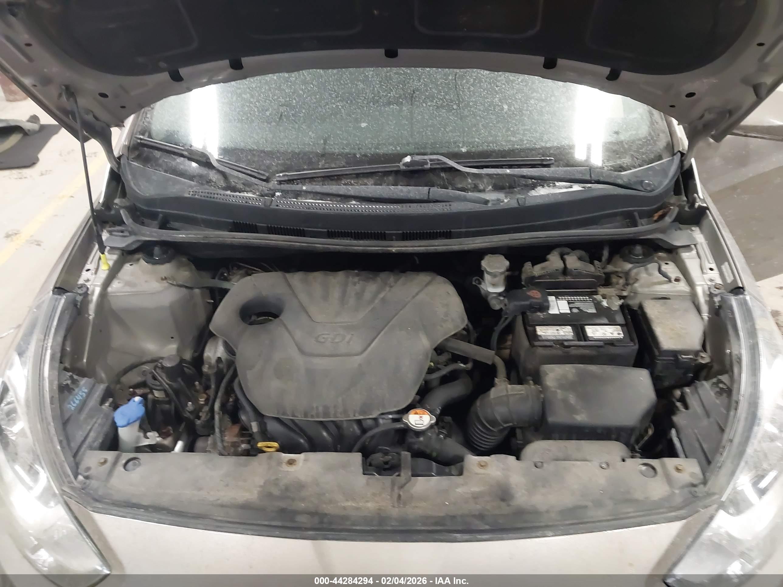 HYUNDAI ACCENT image 10