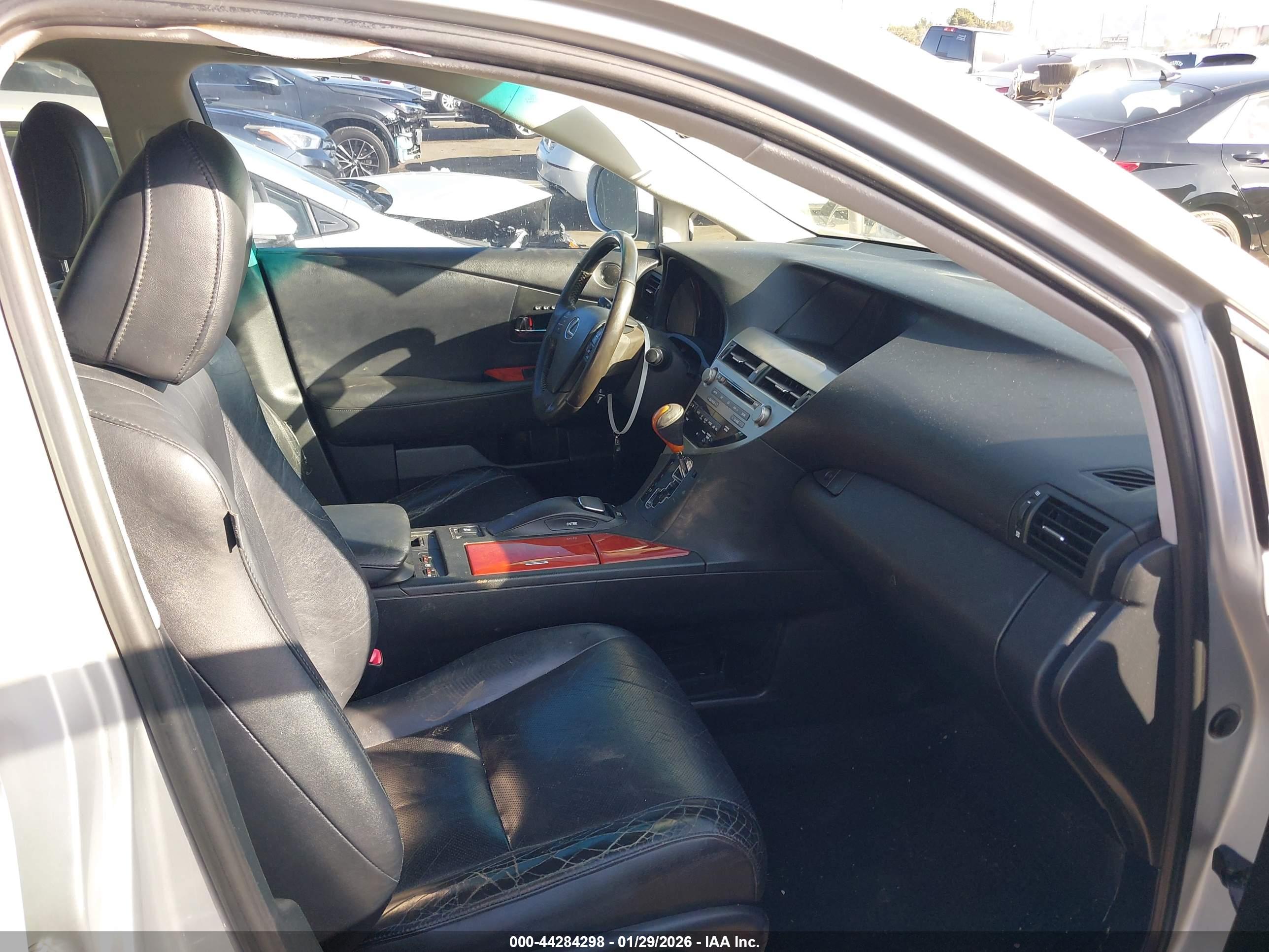 LEXUS RX image 5