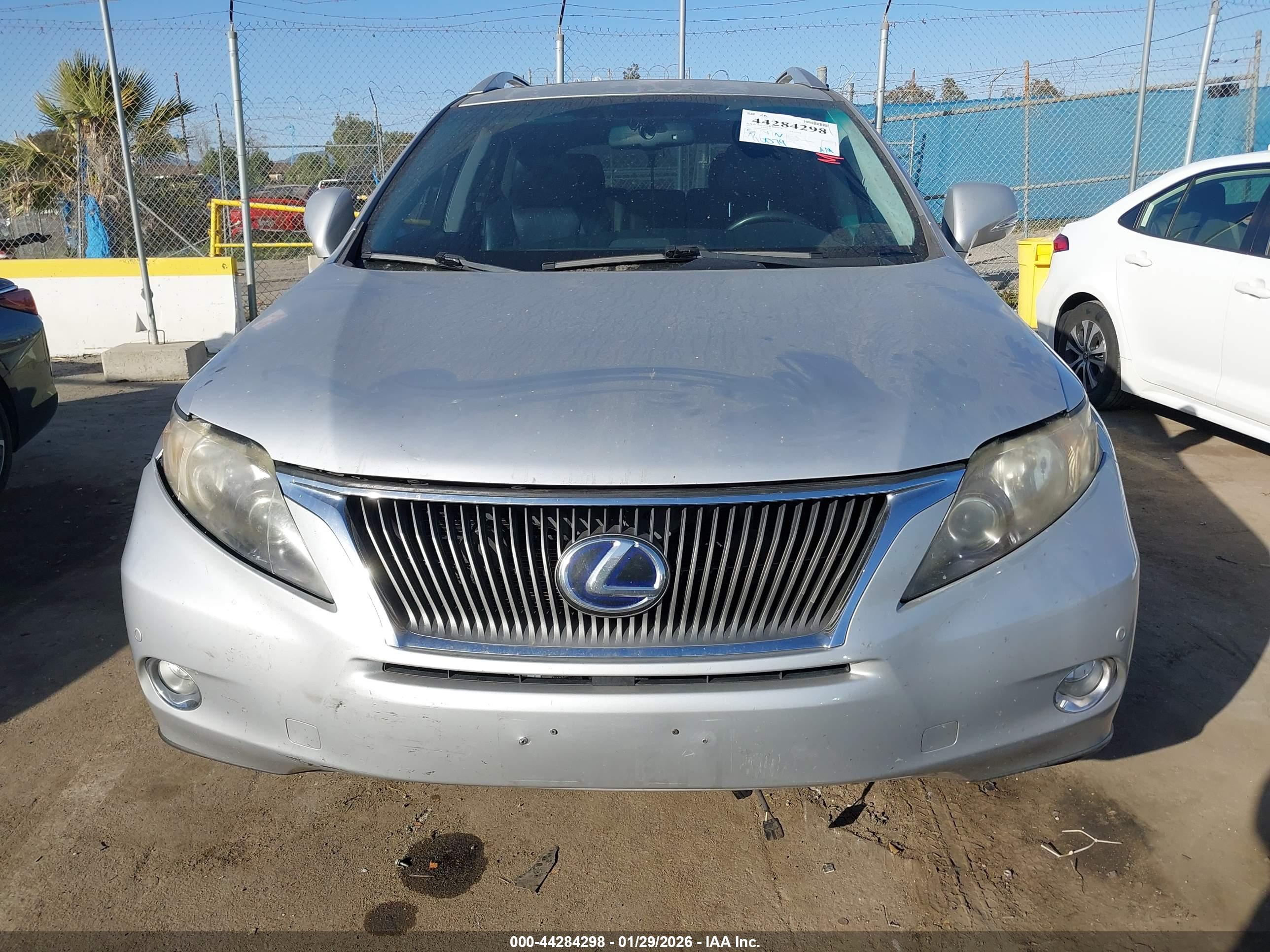 LEXUS RX image 6