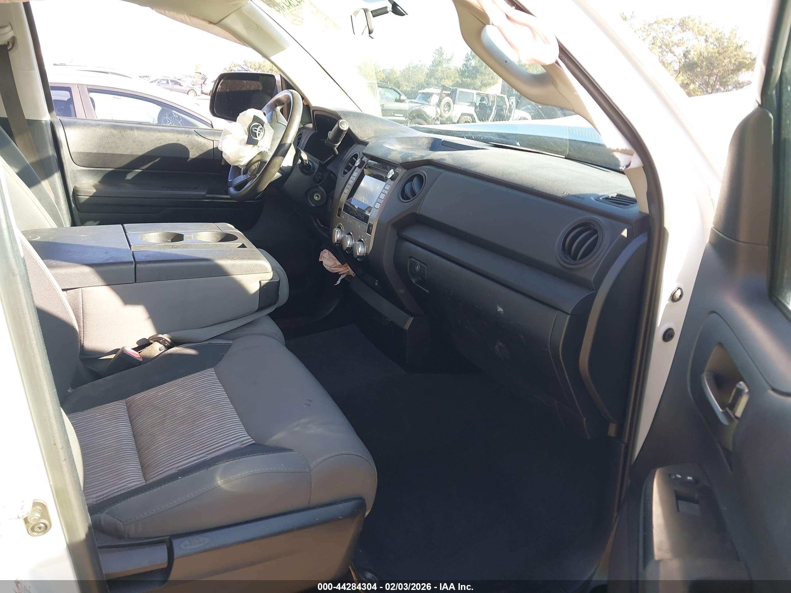 TOYOTA TUNDRA image 5