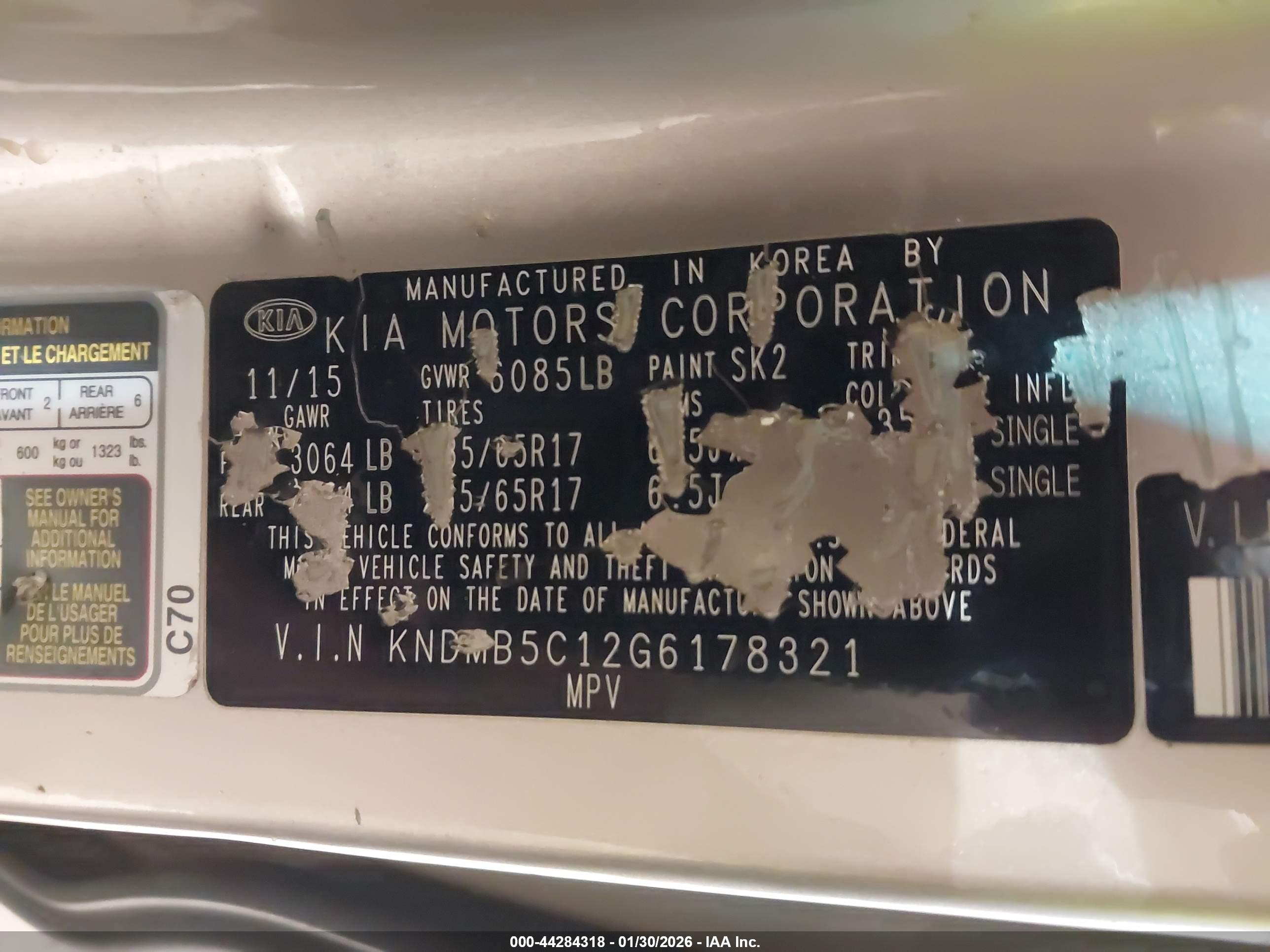 KIA SEDONA image 9