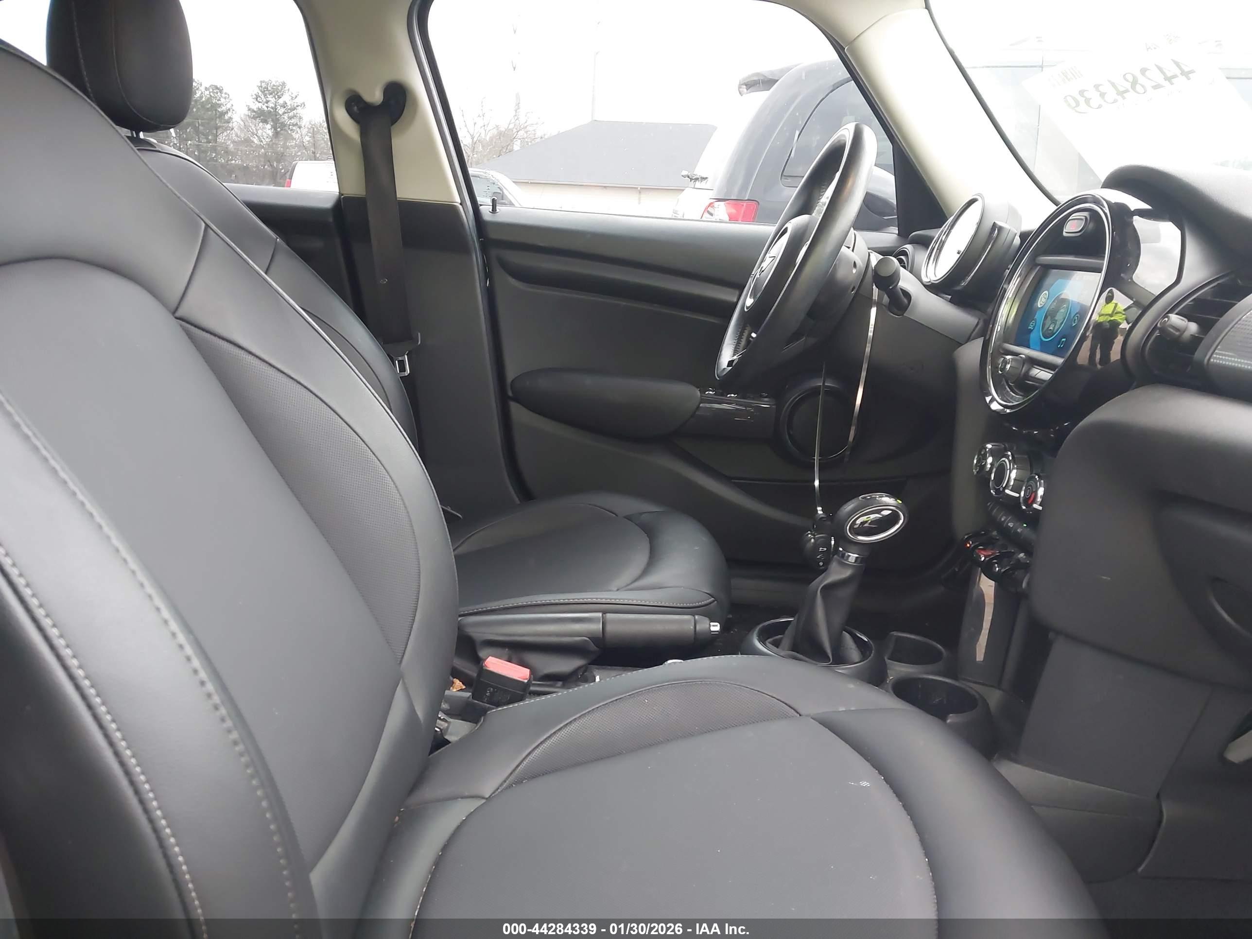 MINI HARDTOP image 5