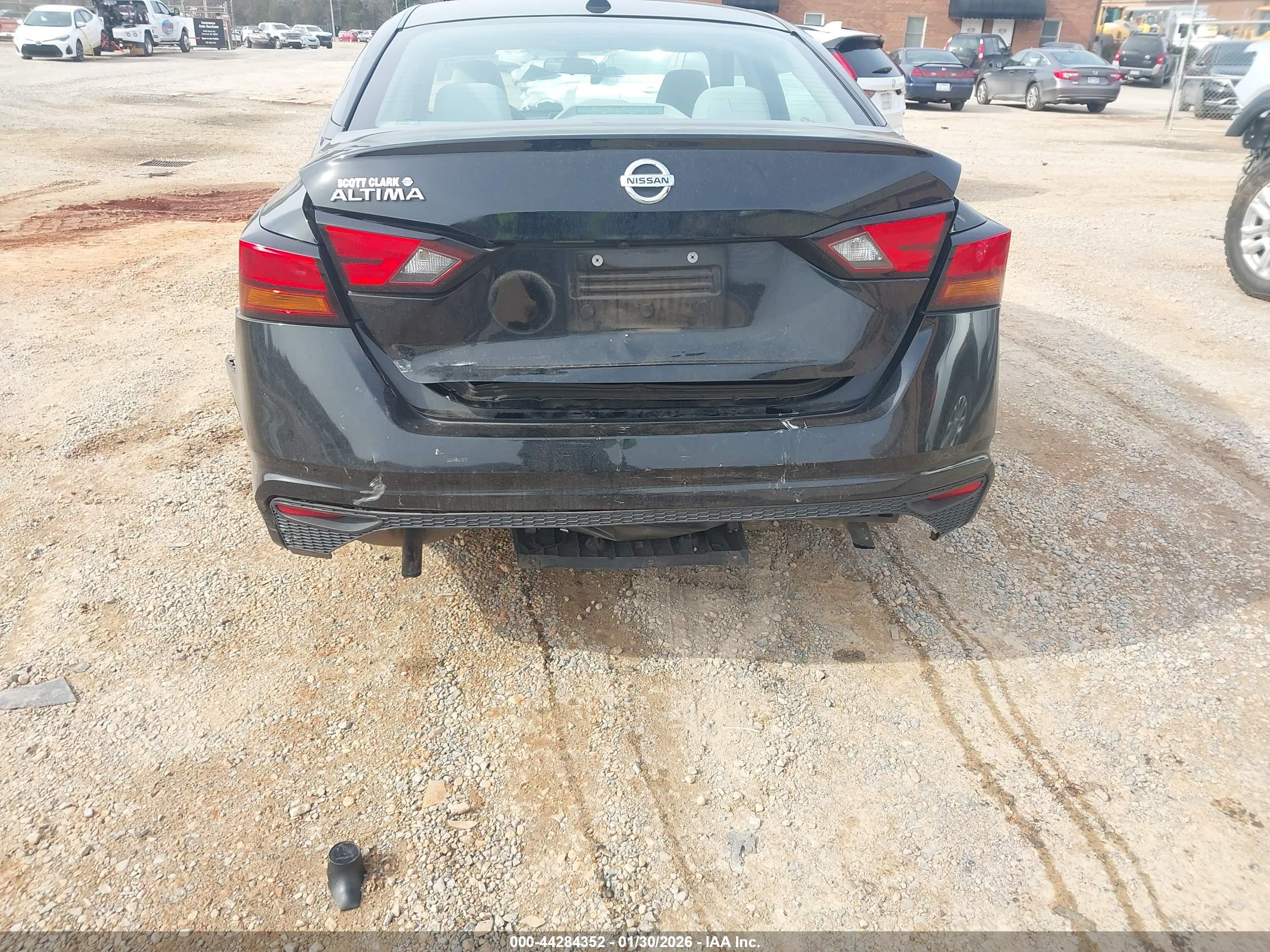 NISSAN ALTIMA image 6