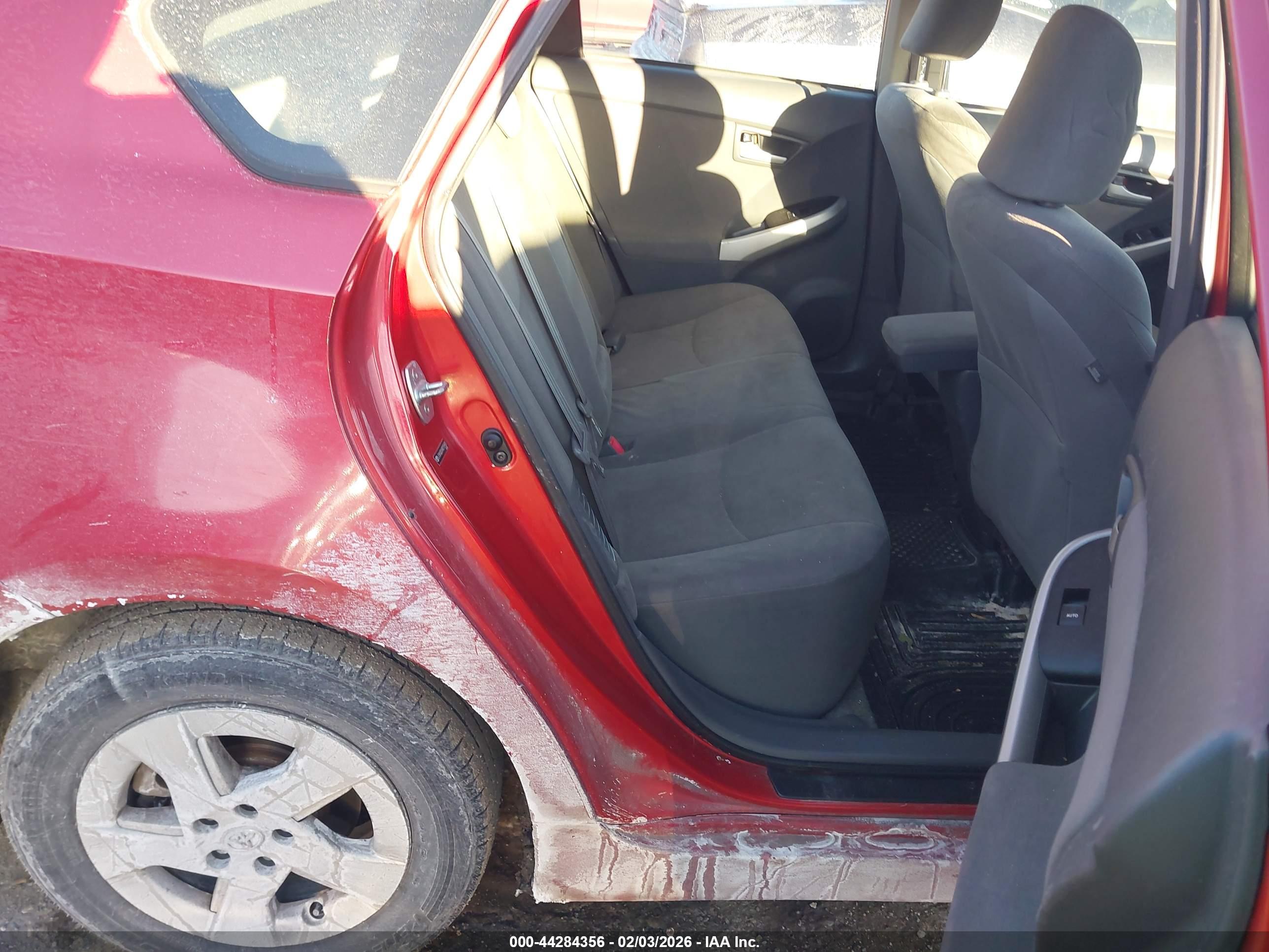 TOYOTA PRIUS image 8