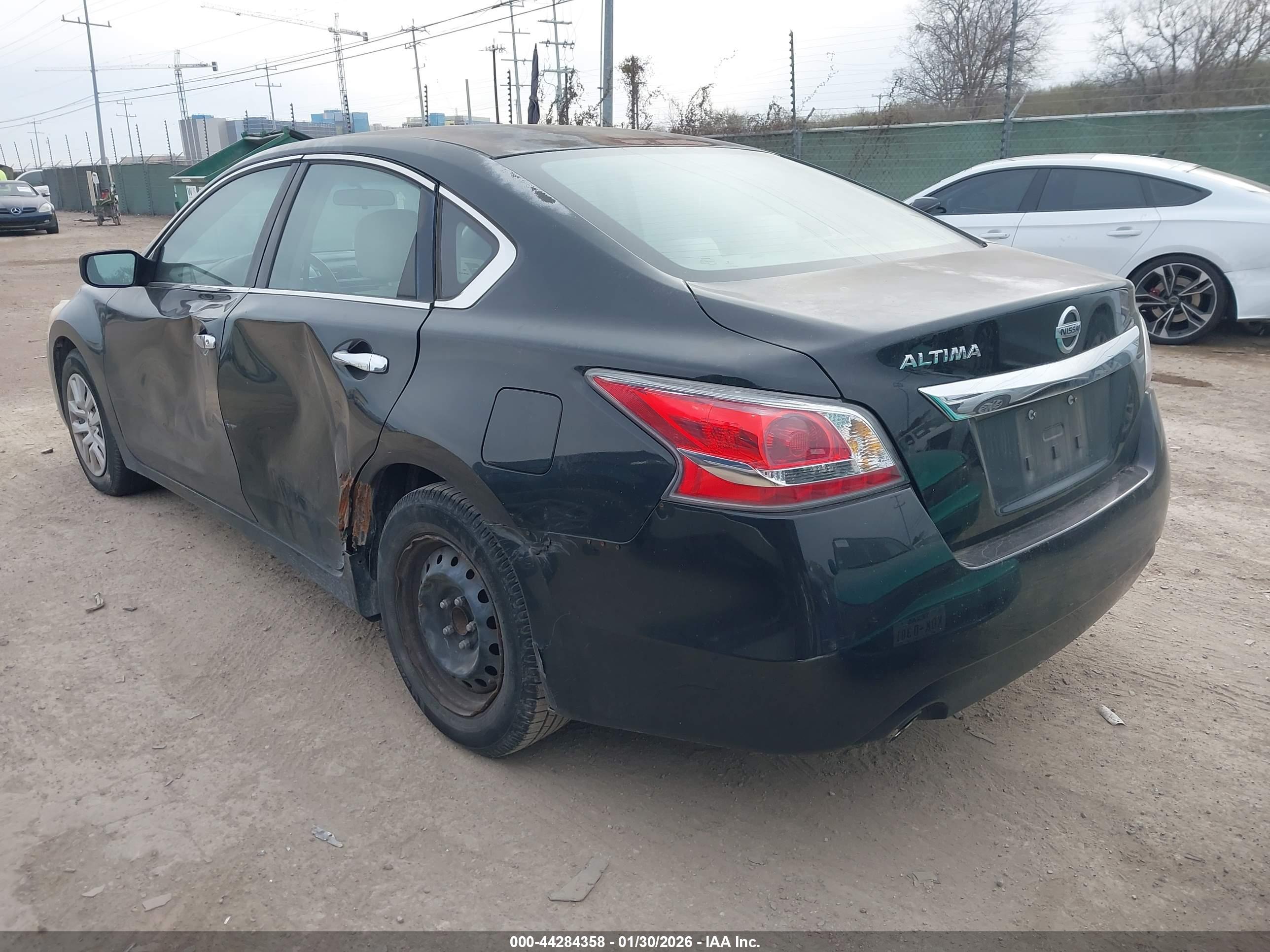 NISSAN ALTIMA image 3