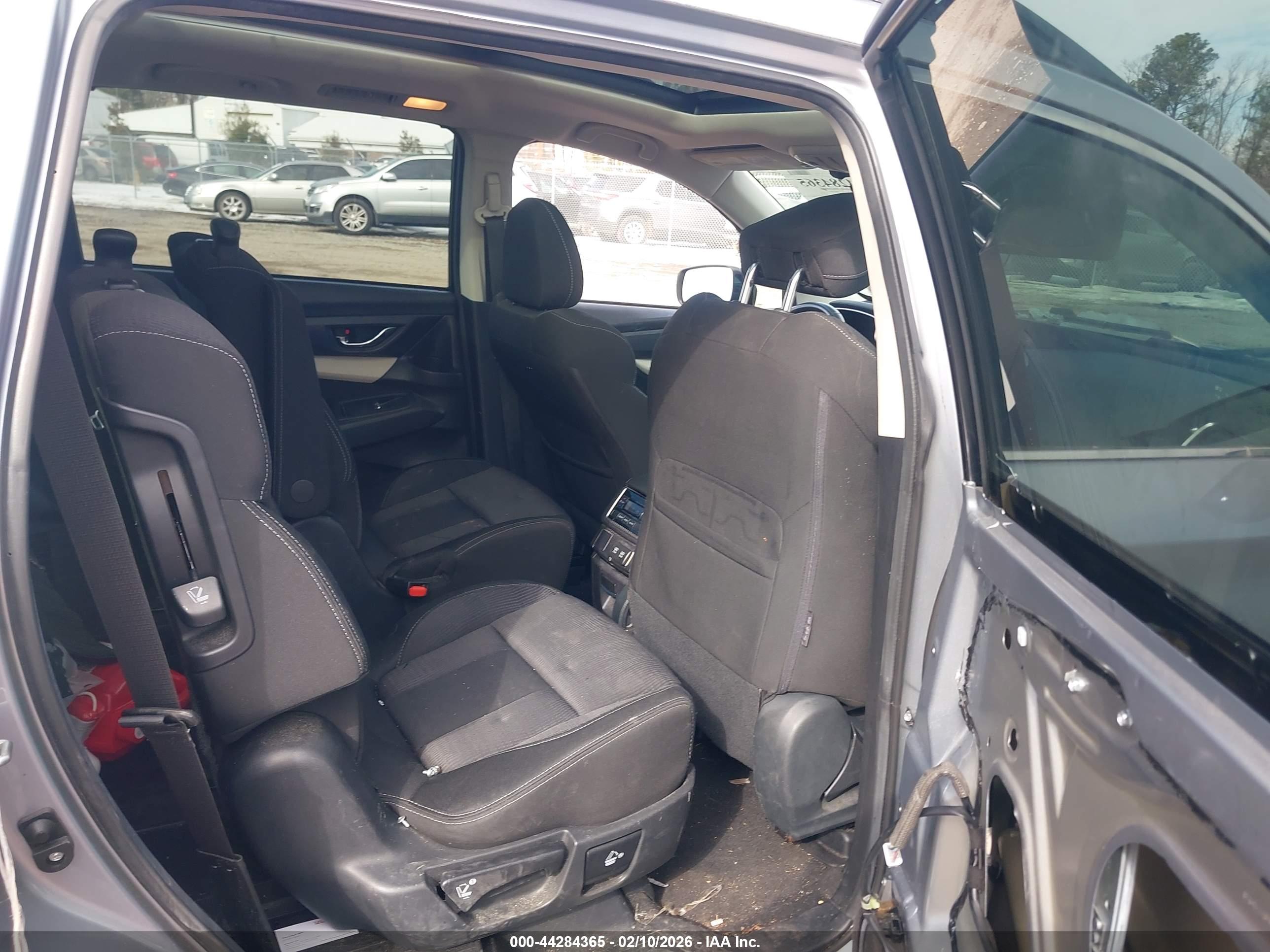 SUBARU ASCENT image 8