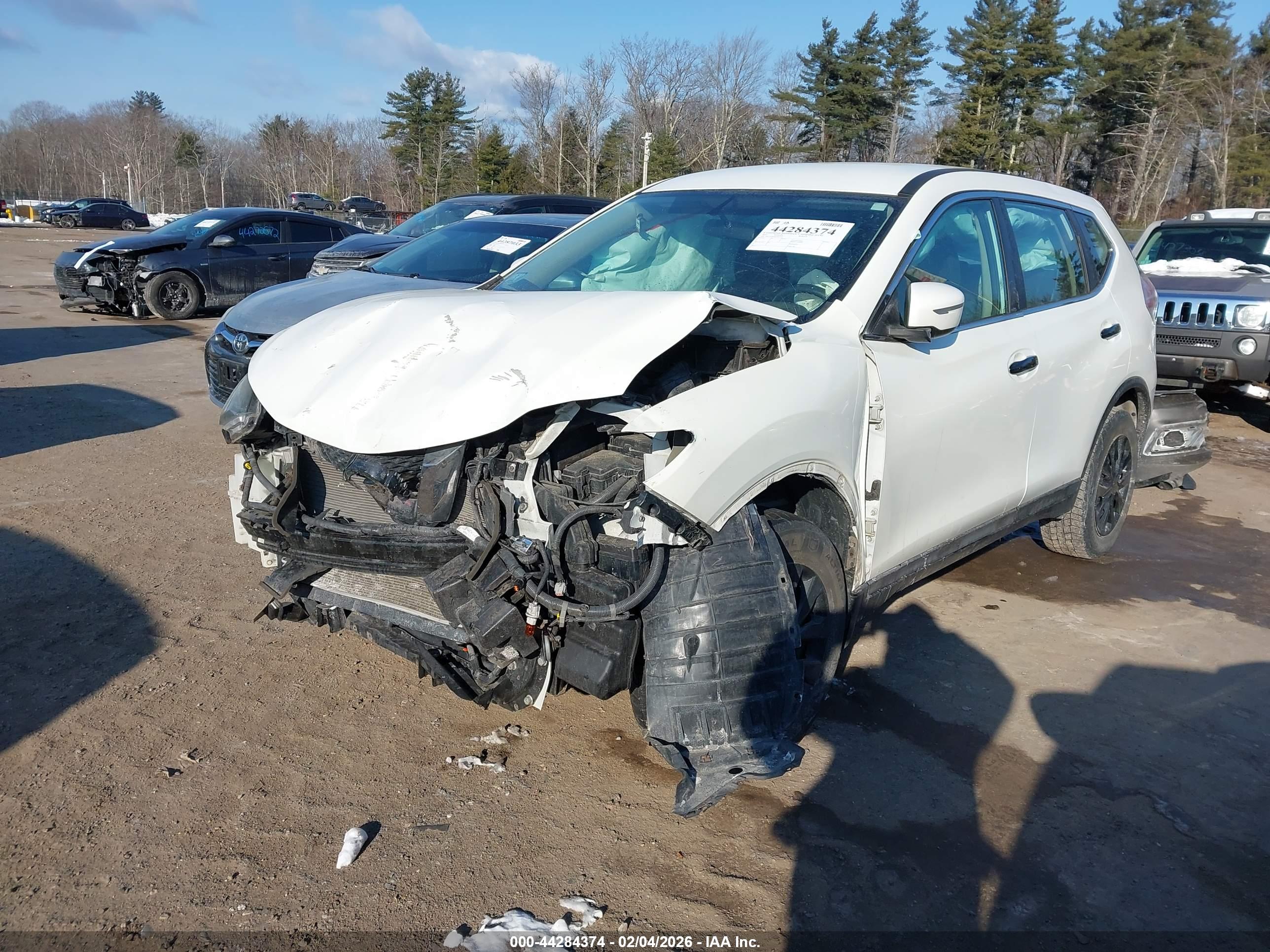 NISSAN ROGUE image 2