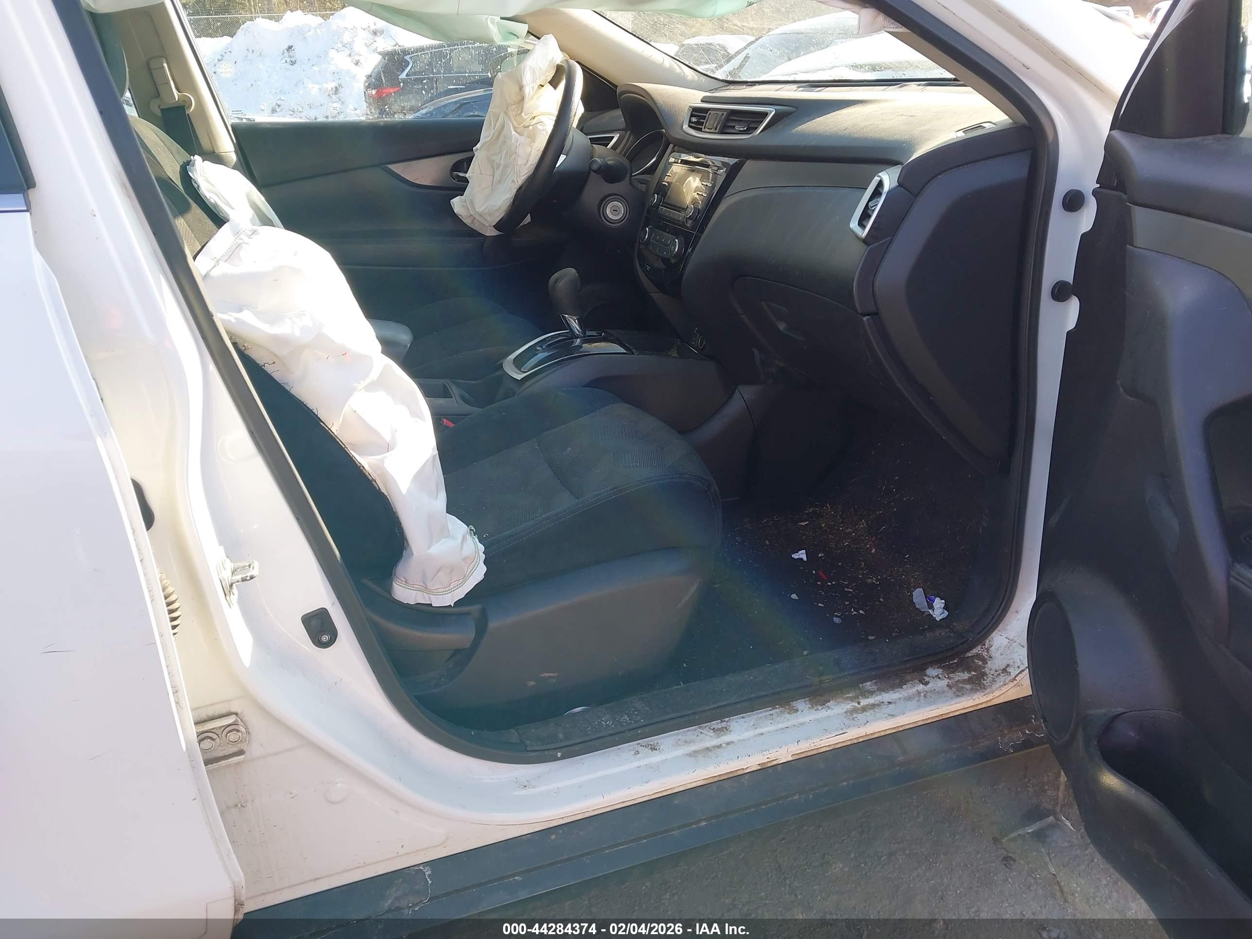 NISSAN ROGUE image 5