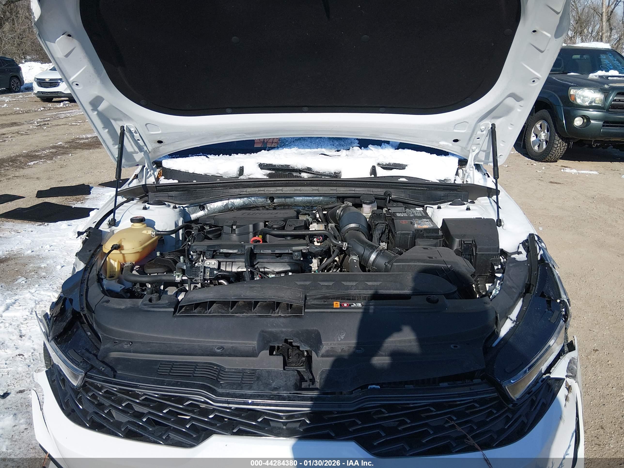 KIA K5 image 10