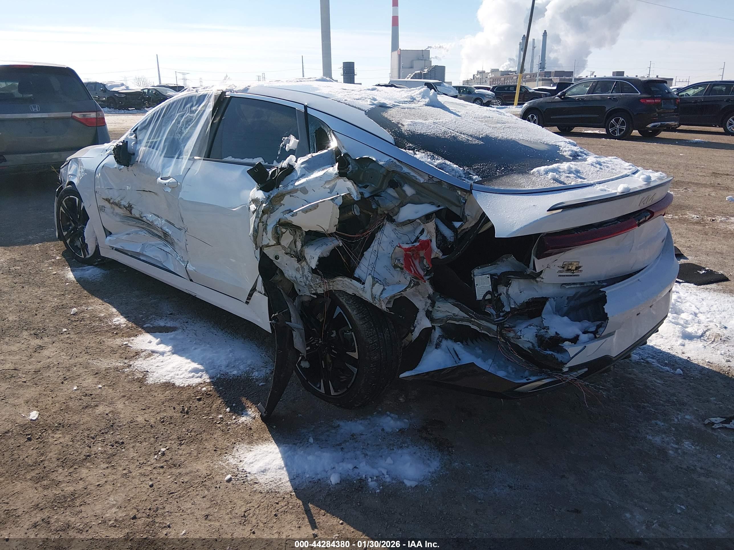 KIA K5 image 3