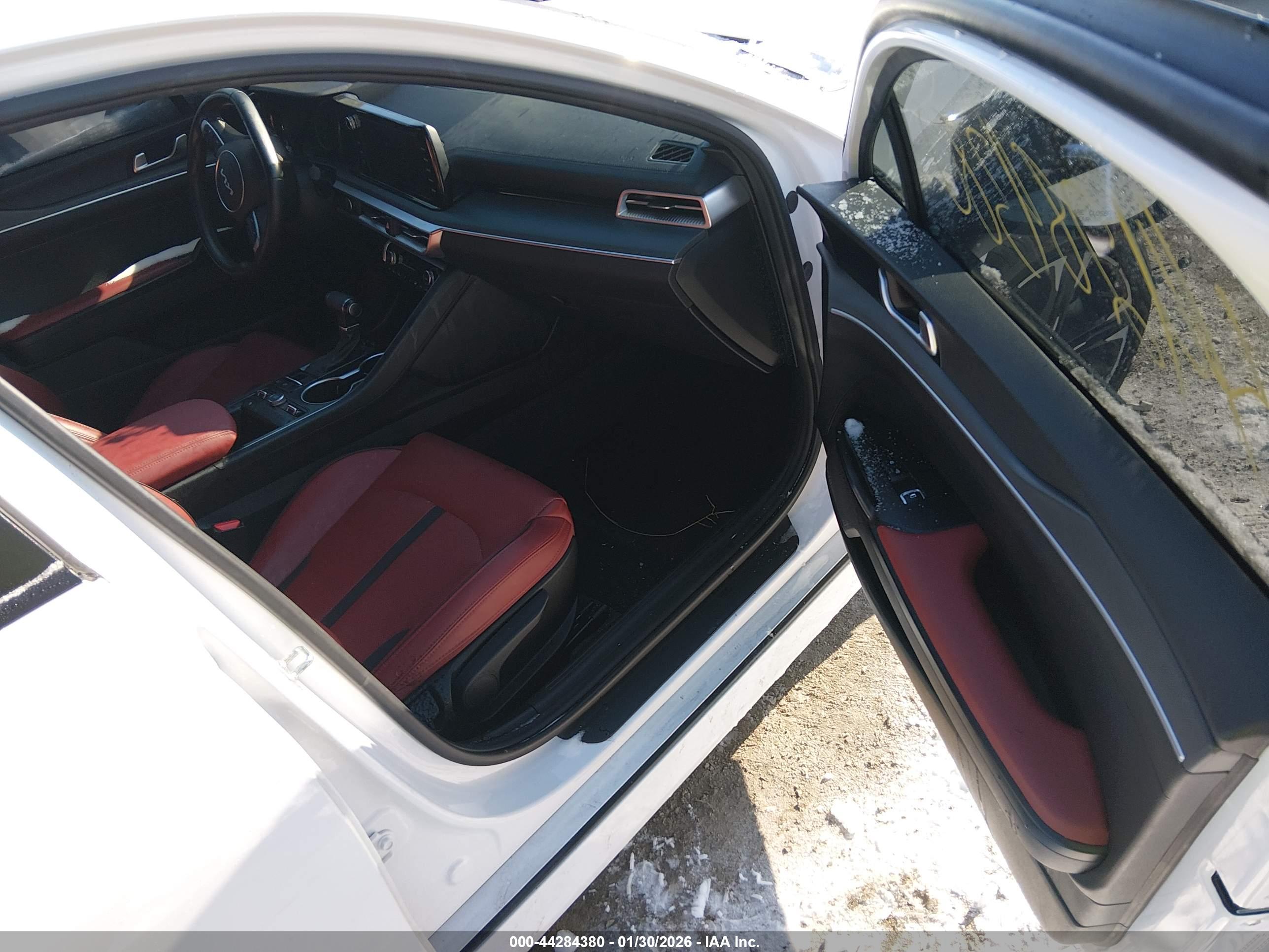 KIA K5 image 5