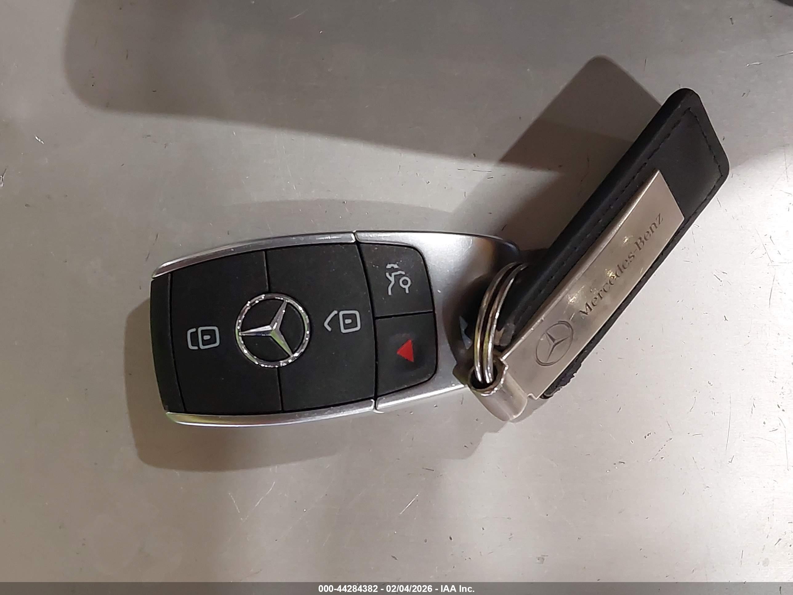 MERCEDES-BENZ A image 11