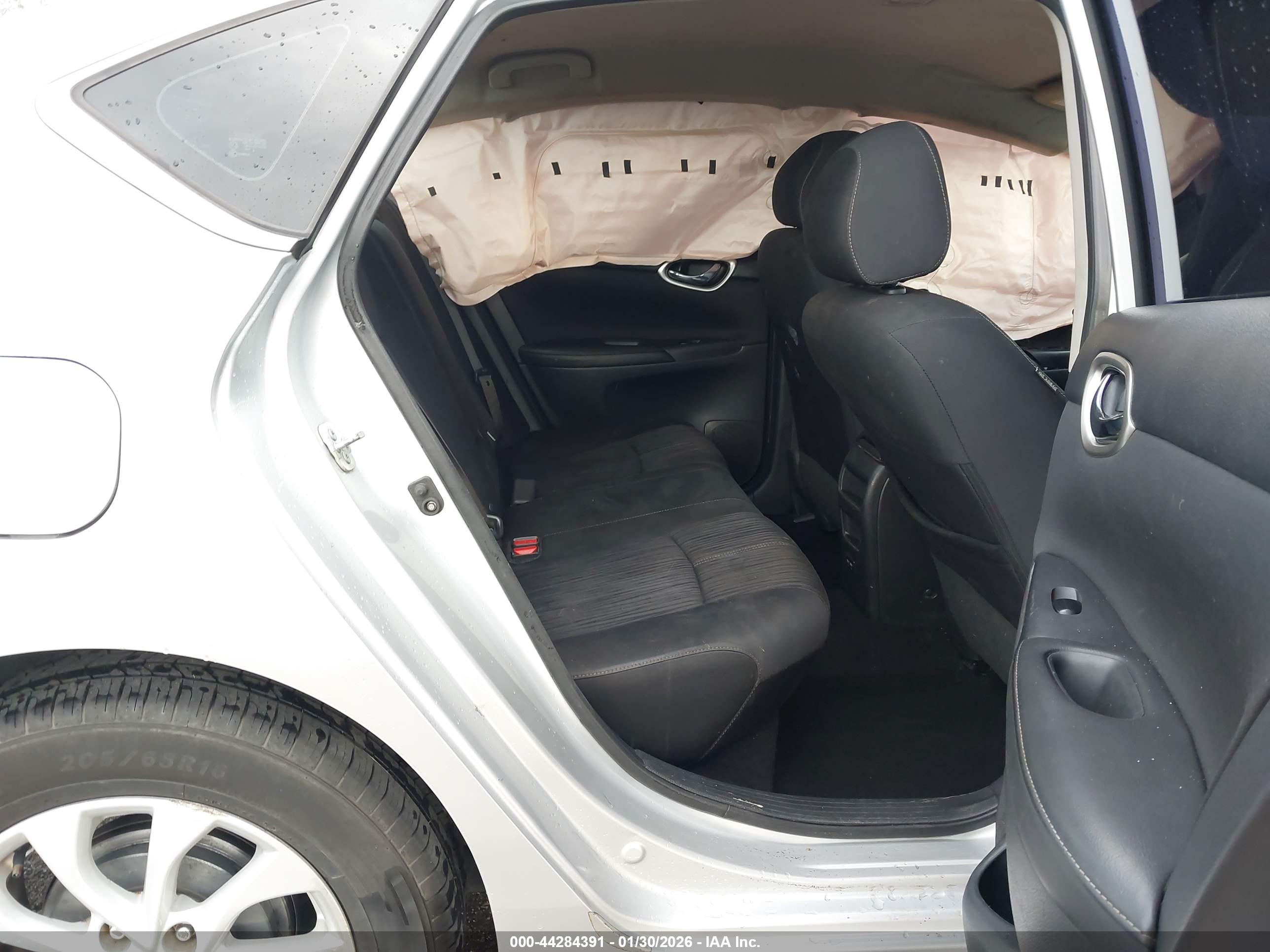 NISSAN SENTRA image 8
