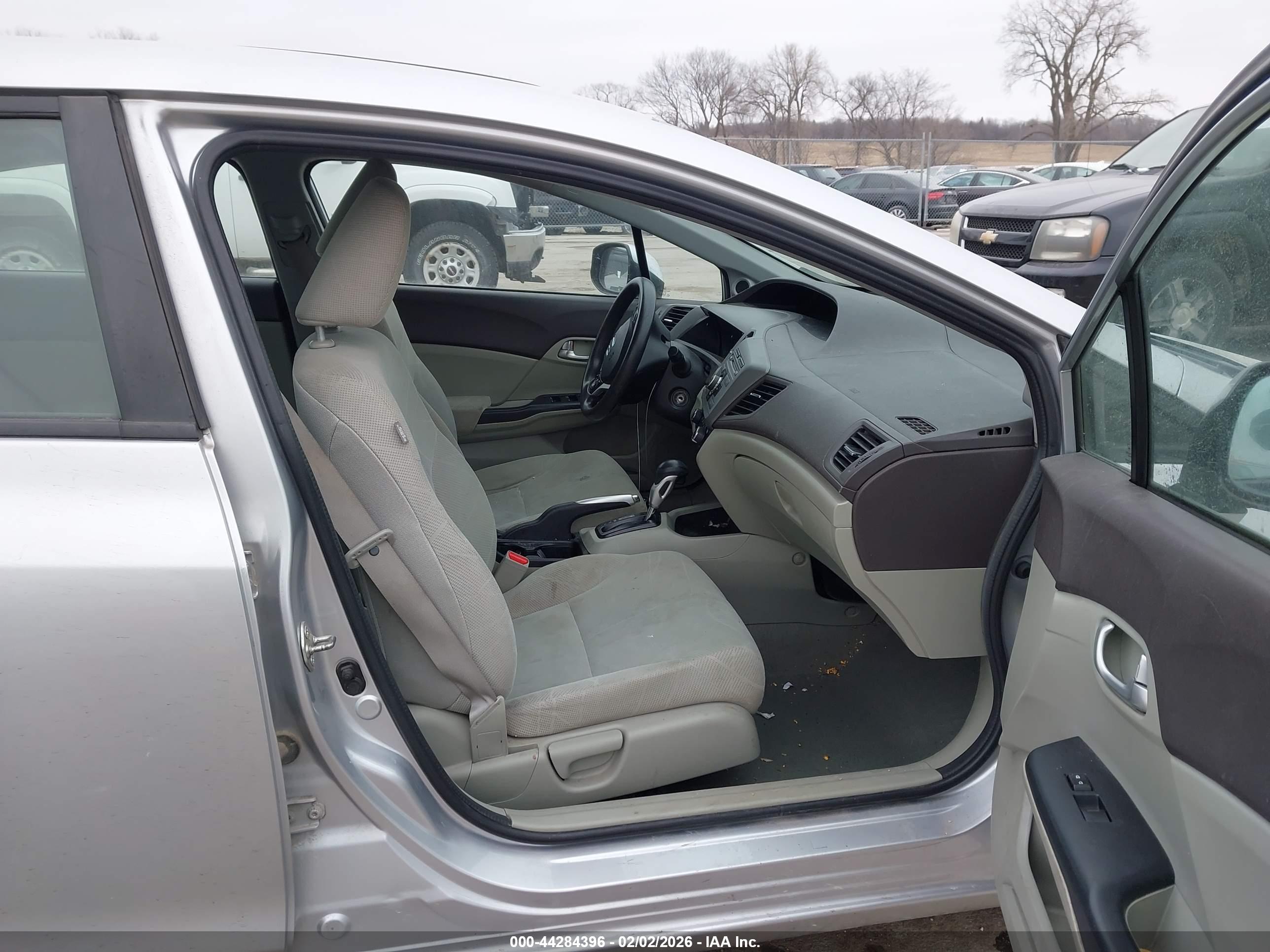 HONDA CIVIC image 5