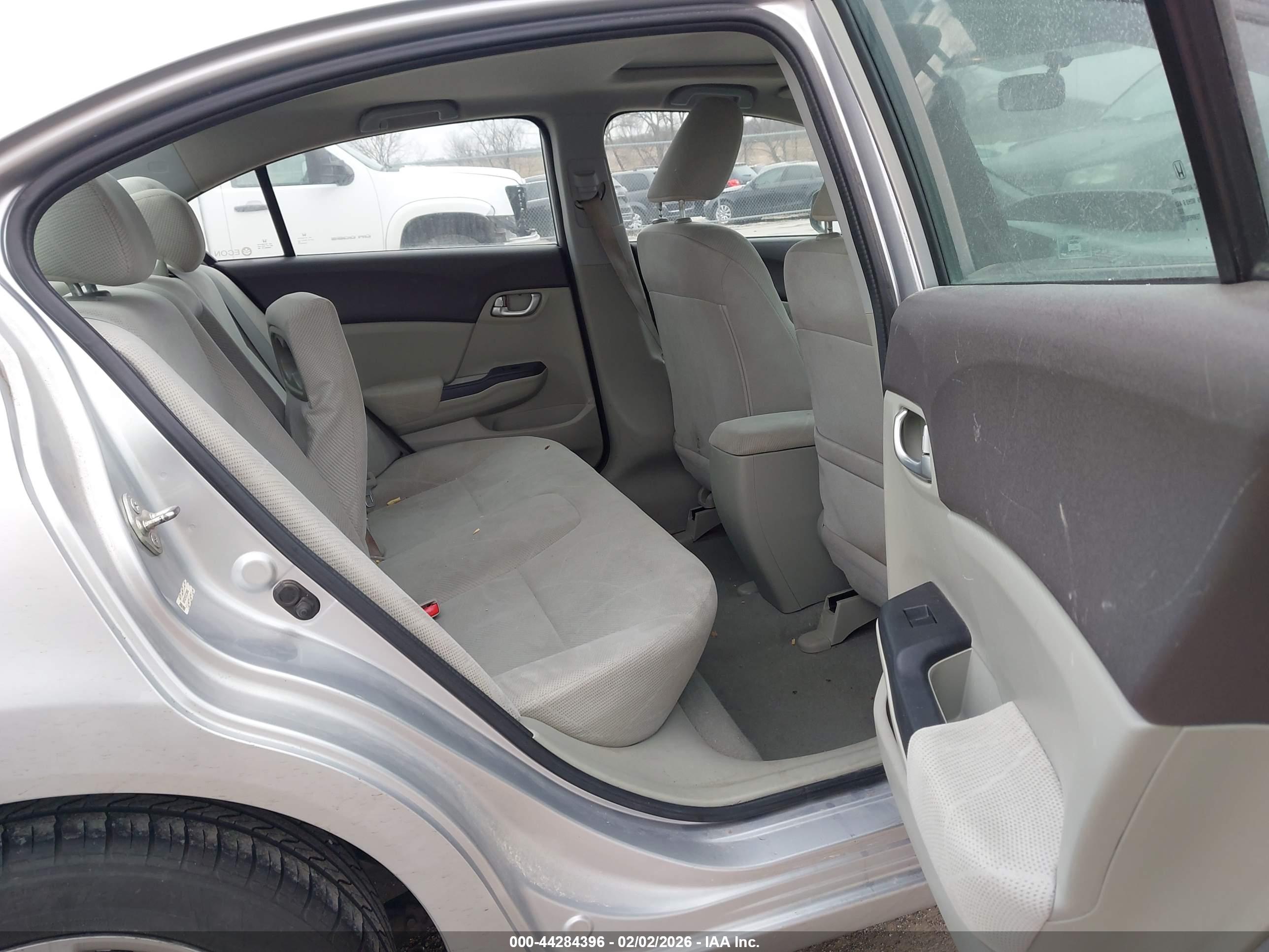 HONDA CIVIC image 8